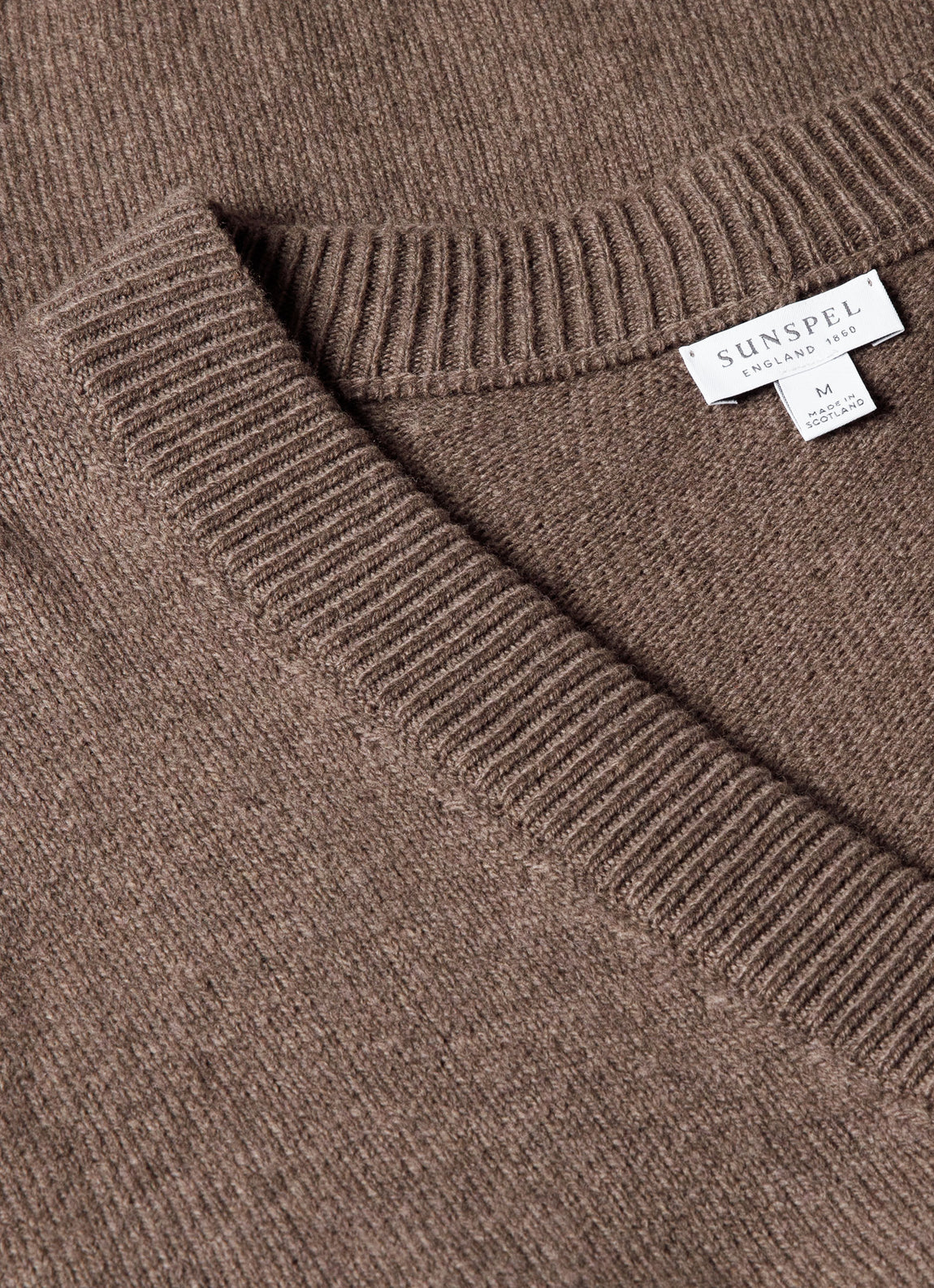 Men's Lambswool Cardigan in Cedar