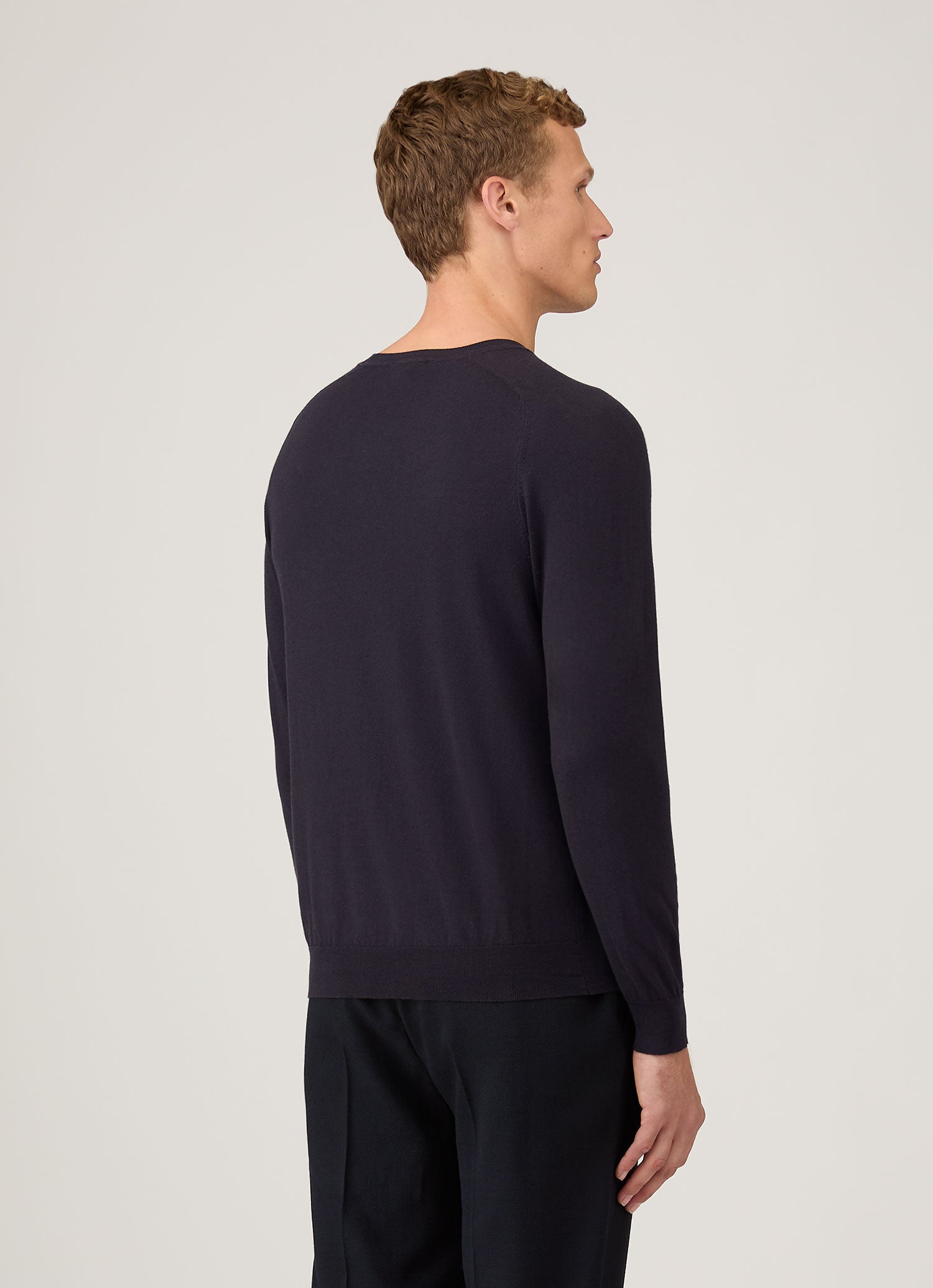 Men's Sea Island Cashmere Crew Neck Jumper in Midnight Navy
