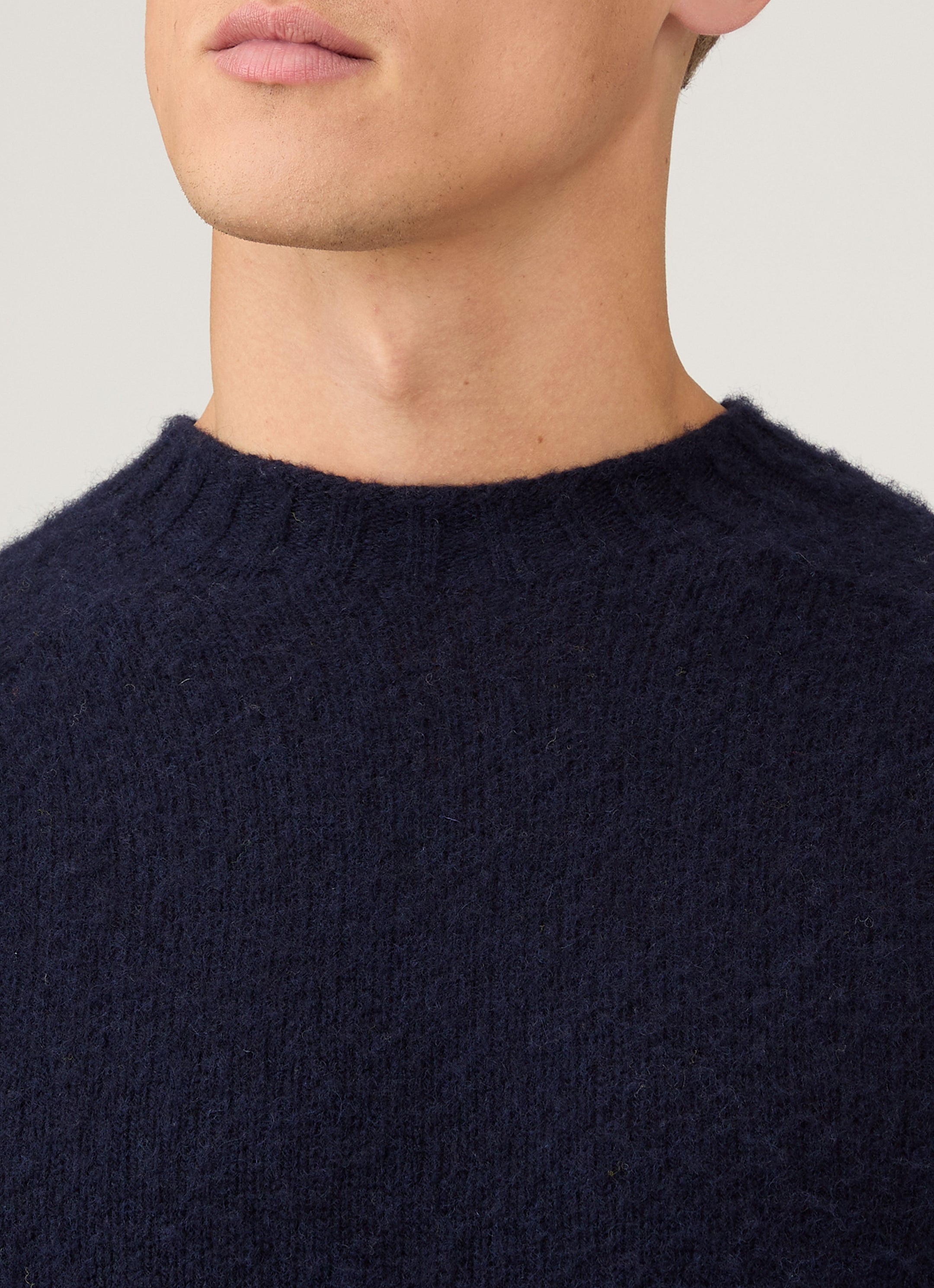 Men's Shetland Crew Neck Jumper in Navy