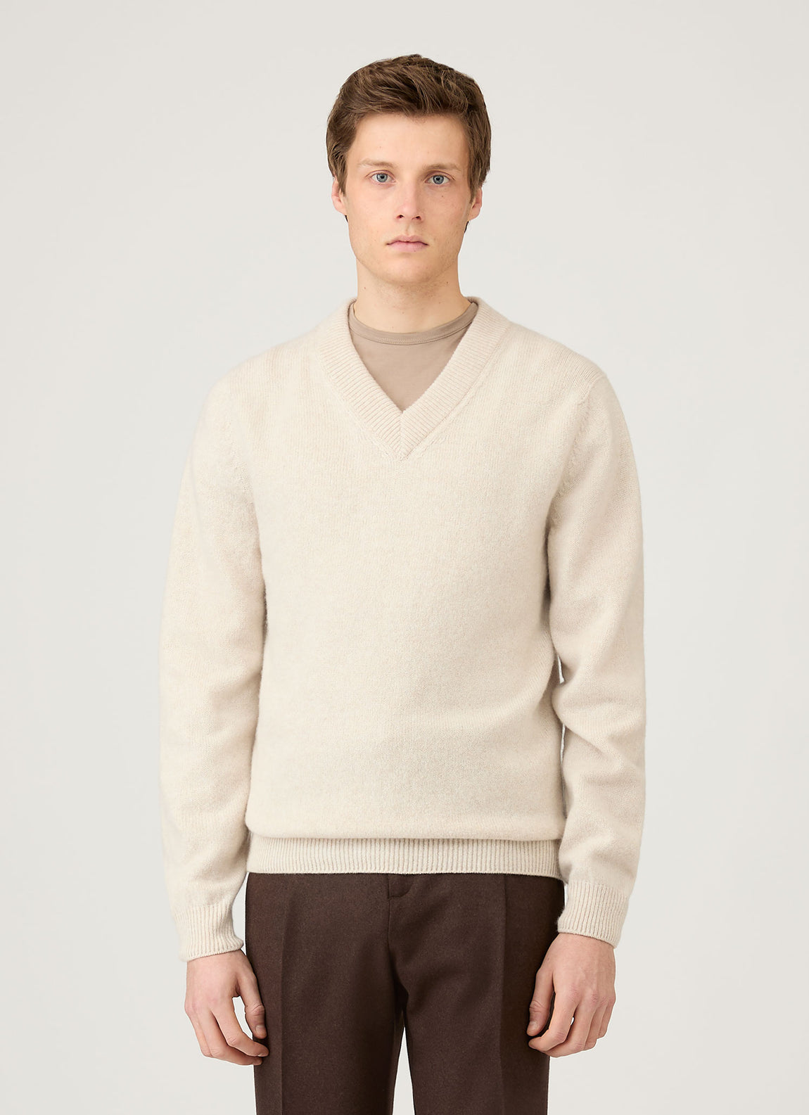 Men's Lambswool V-neck Jumper in Oatmeal Melange