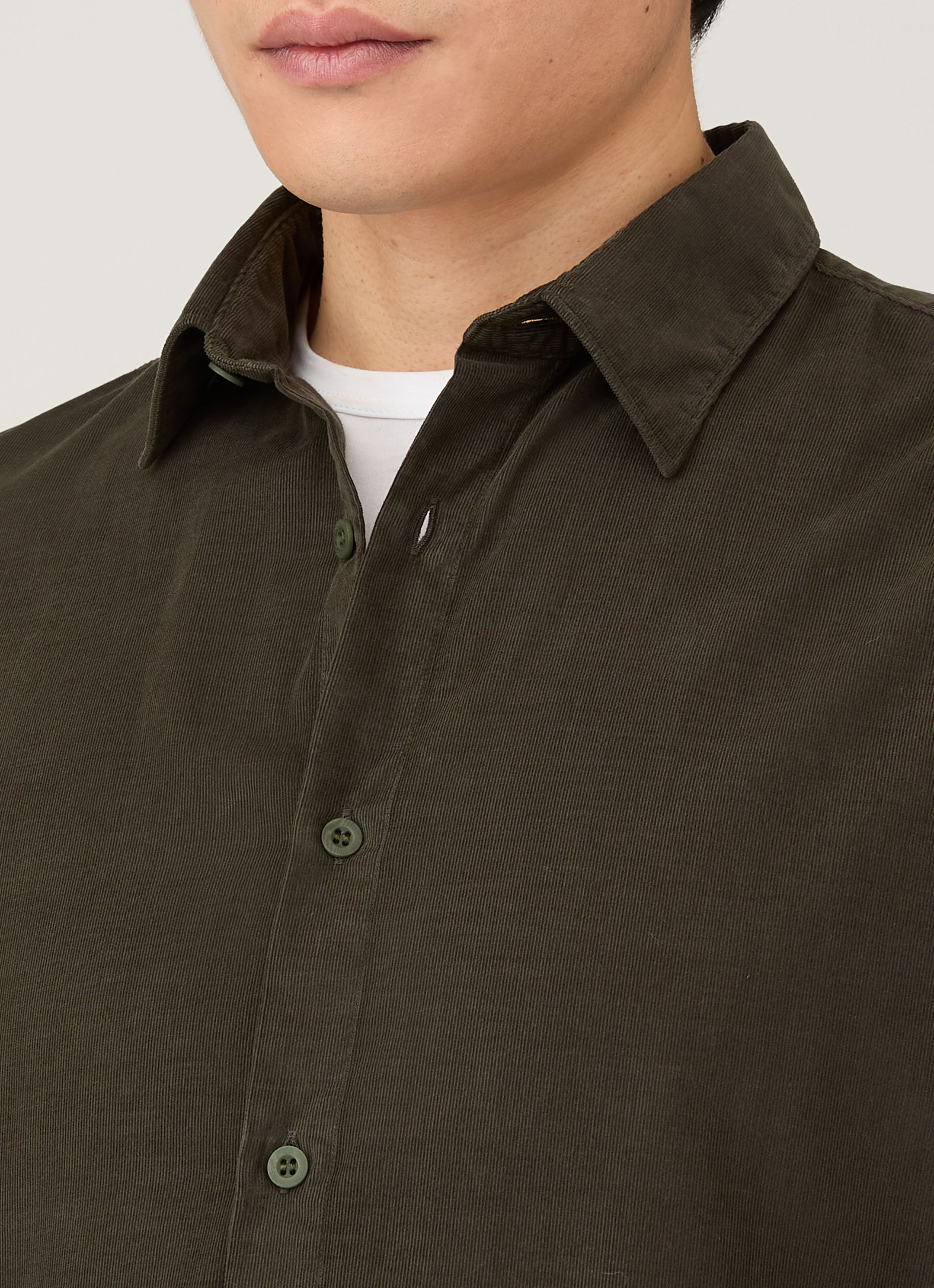 Men's Fine Cord Shirt in Dark Green