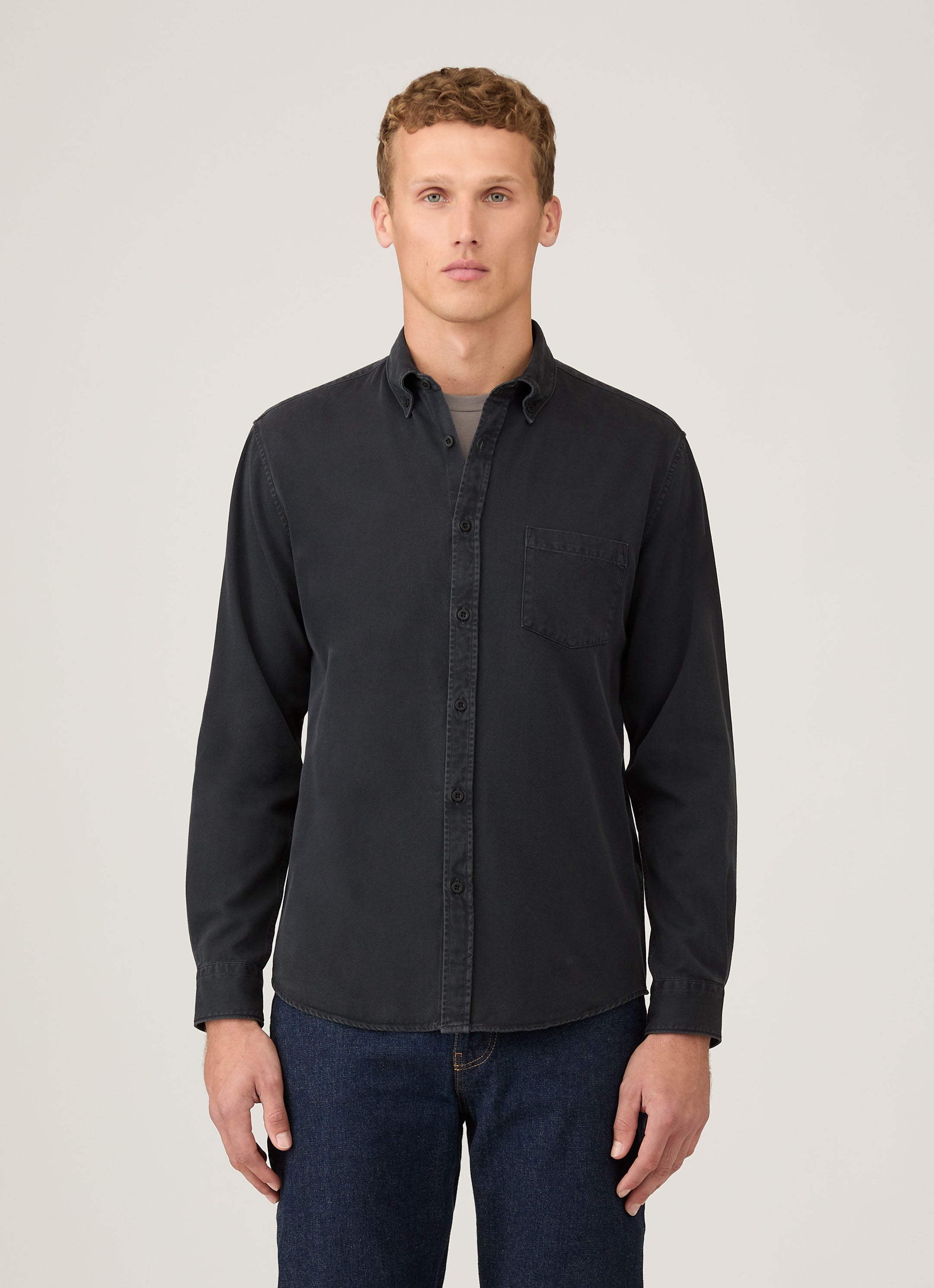 Men's Button Down Twill Shirt in Black