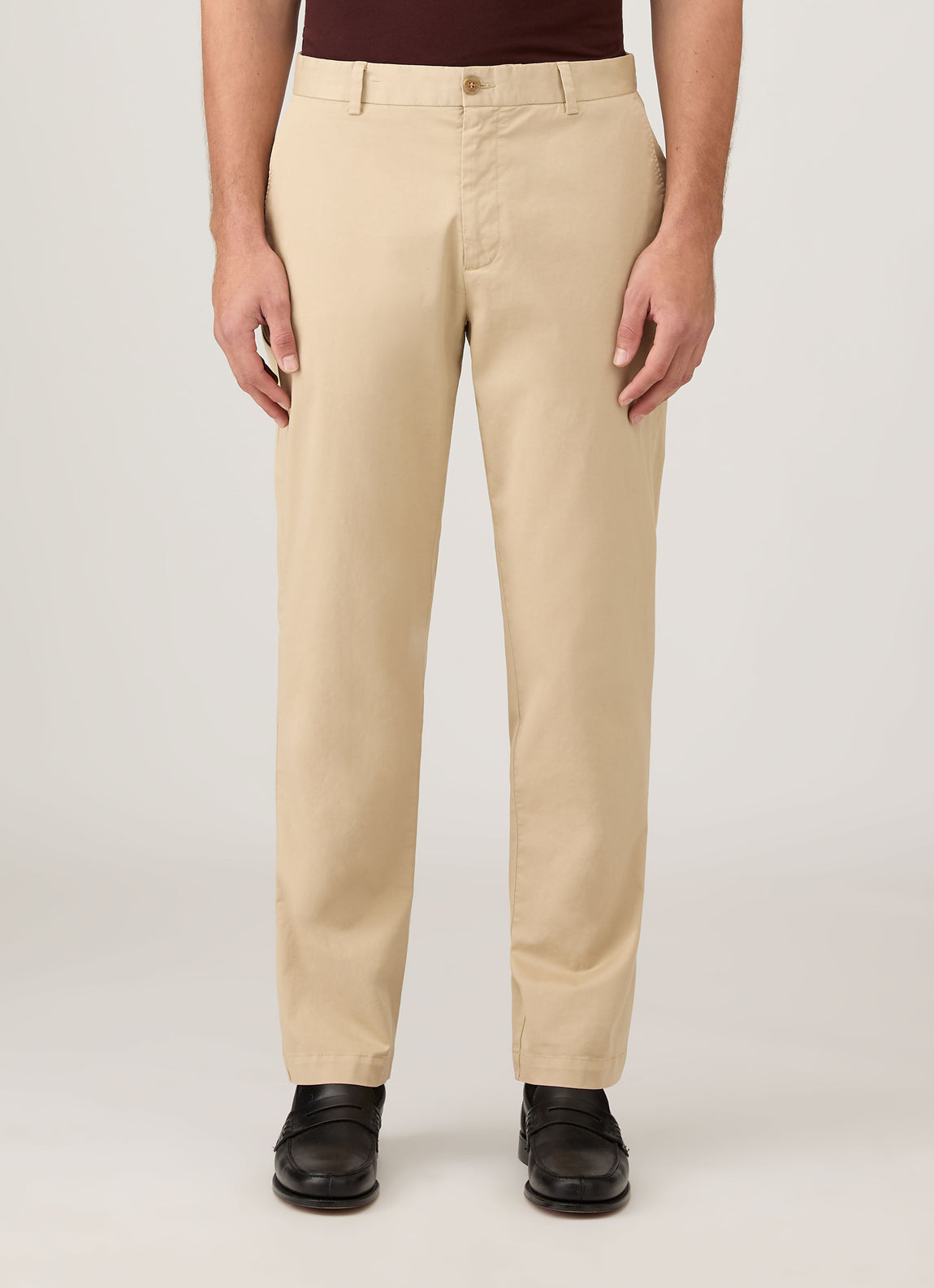 Men's Regular Fit Chino in Light Stone