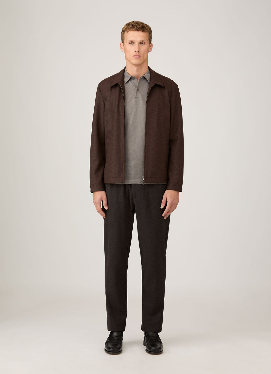 Men's Textured Wool Drawstring Trouser in Truffle