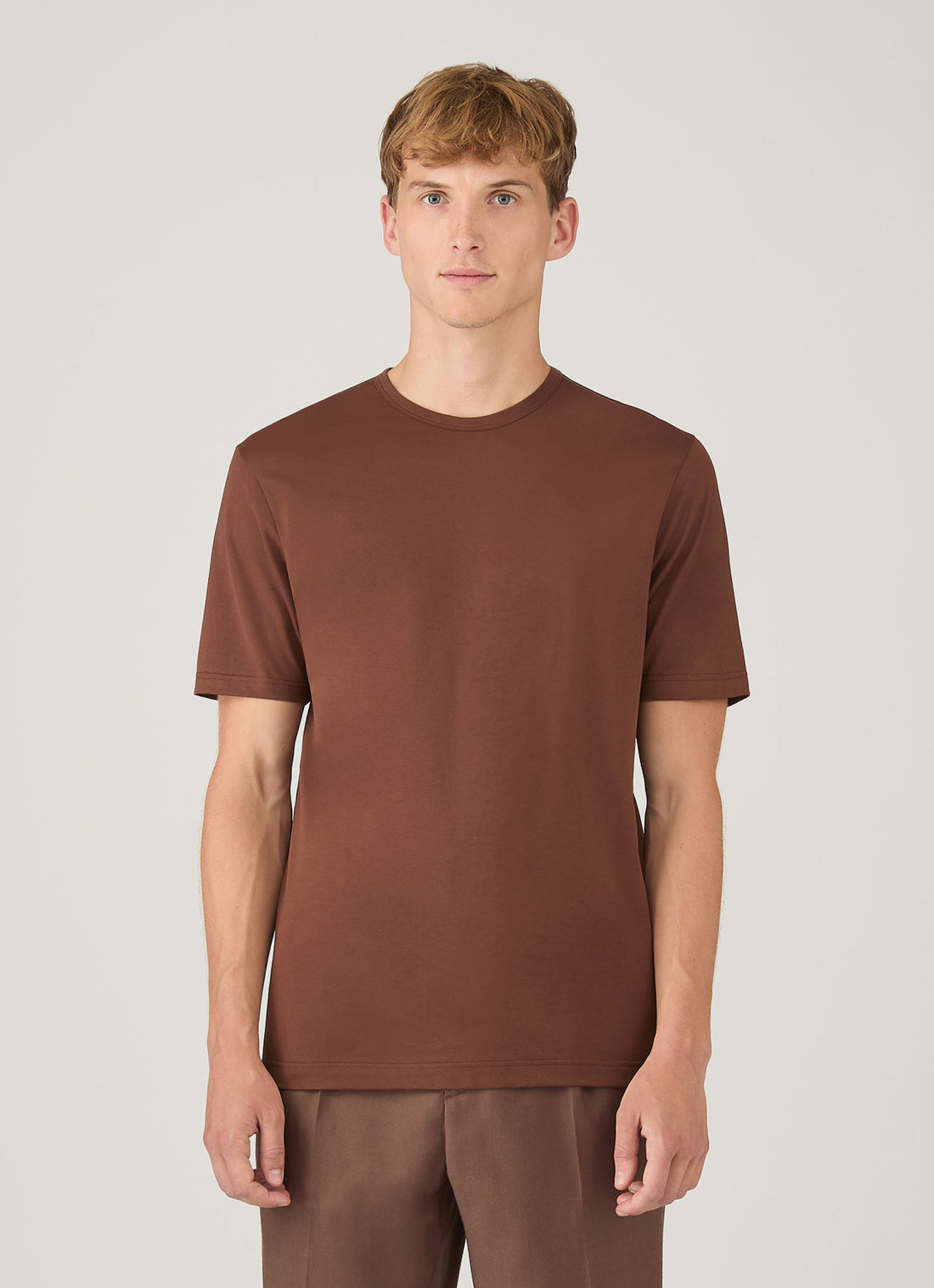 Men's Classic T-shirt in Conker Brown