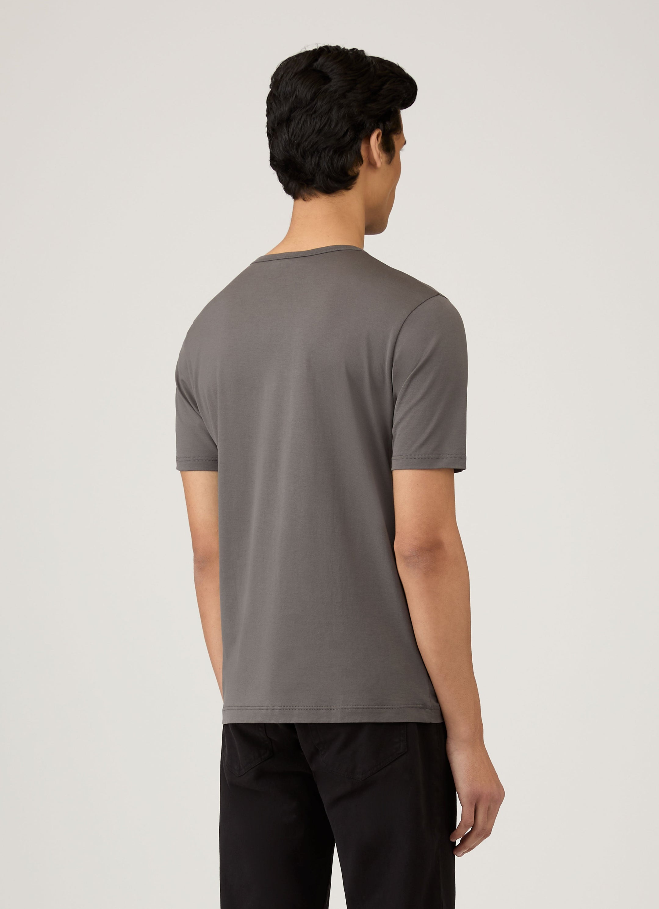 Men's Classic T-shirt in Charcoal