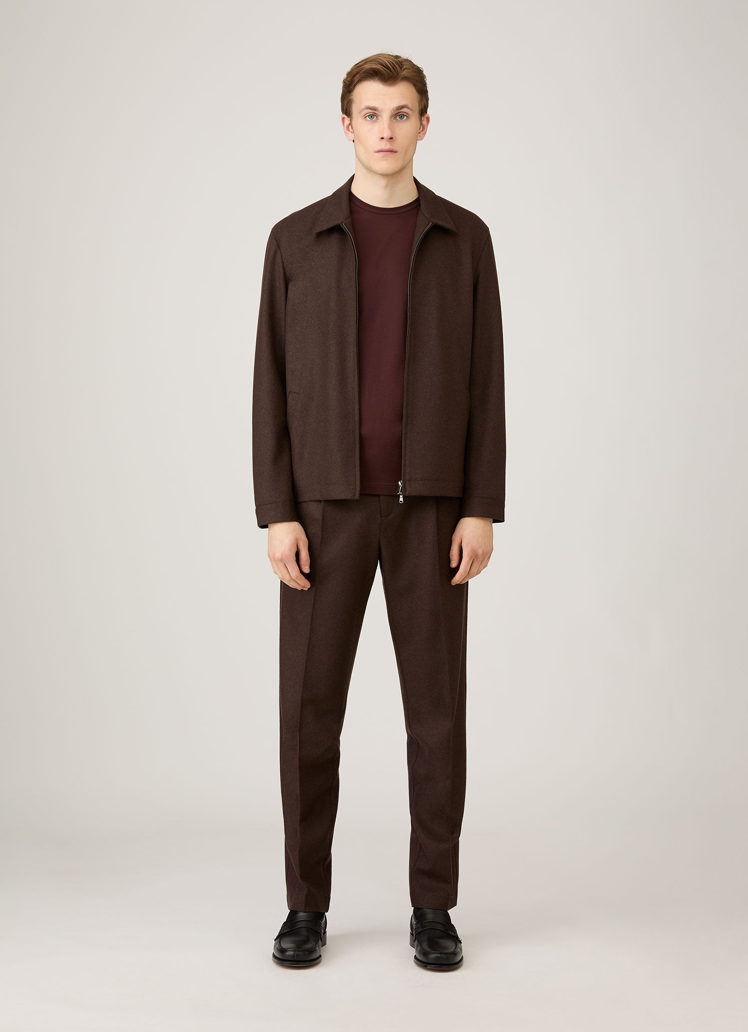 Men's Classic T-shirt in Bakelite