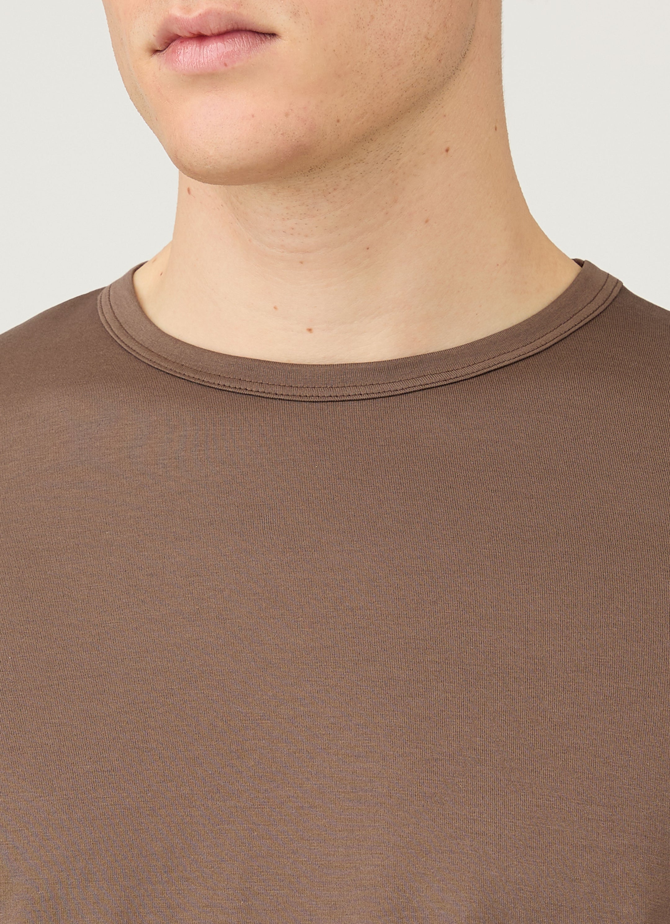 Men's Long Sleeve Classic T-shirt in Bark