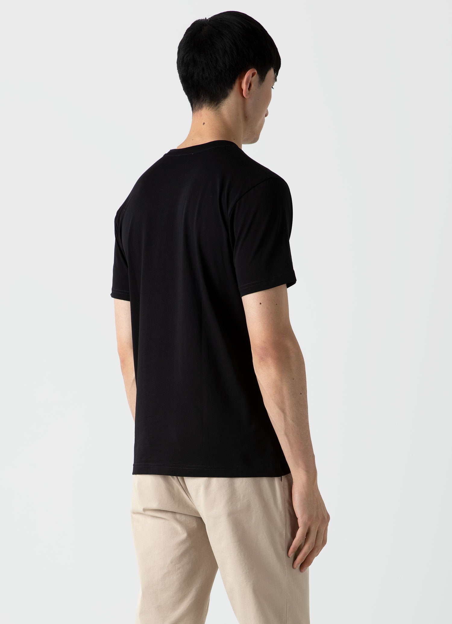 Men's Riviera V-neck T-shirt in Black