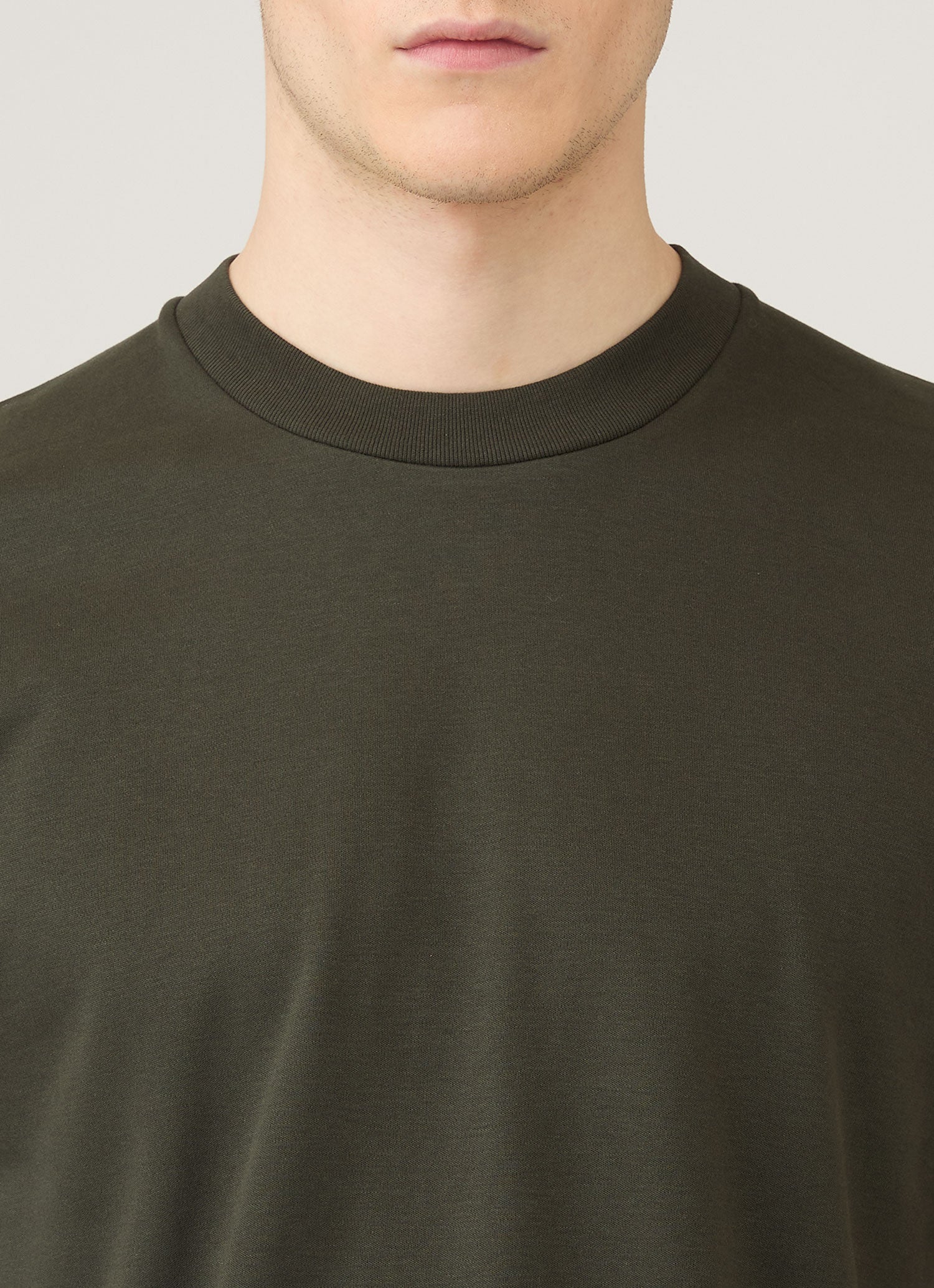 Men's Relaxed Fit Heavyweight T-shirt in Dark Green