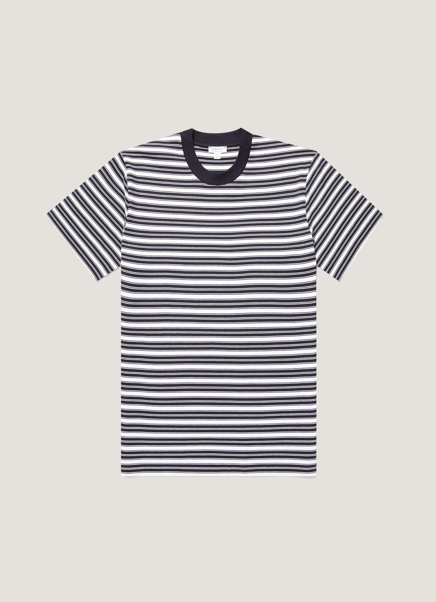 Men's Relaxed Fit Heavyweight T-shirt in White/Navy