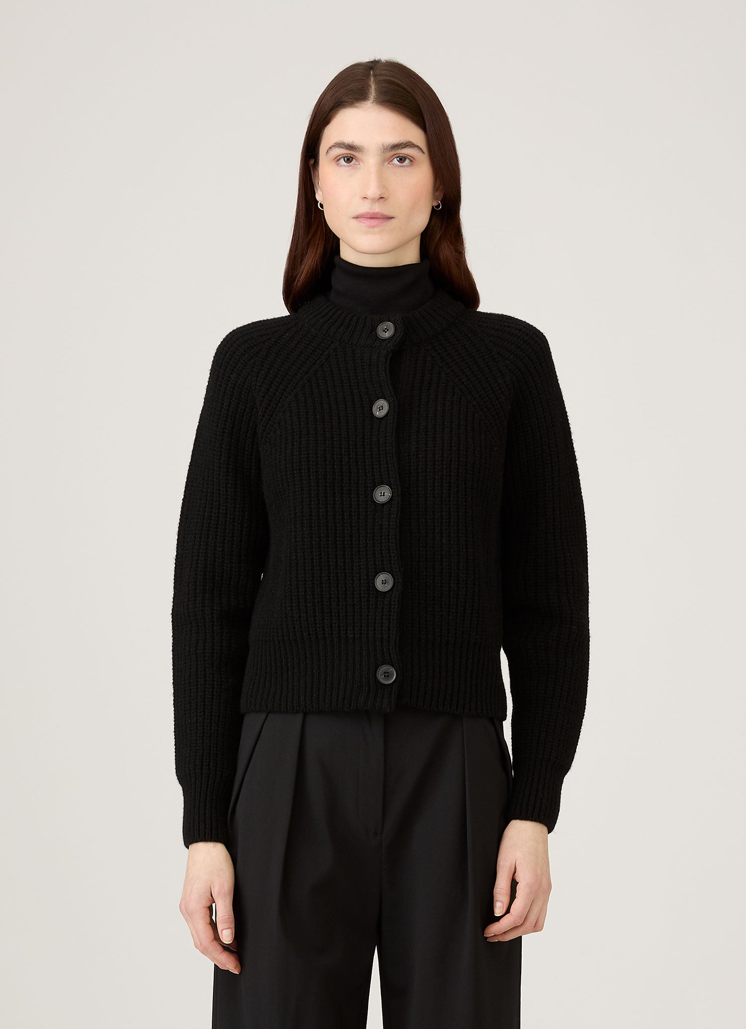 Women's Ribbed Crew Neck Cardigan in Black