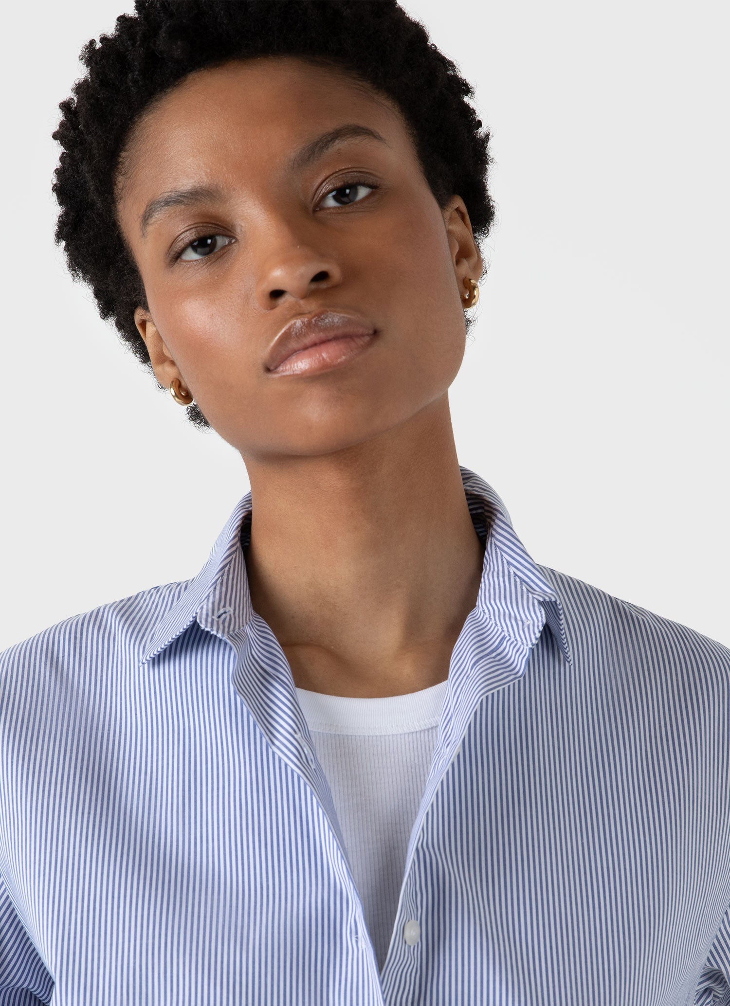 Women's Classic Shirt in White/Blue Bar Stripe