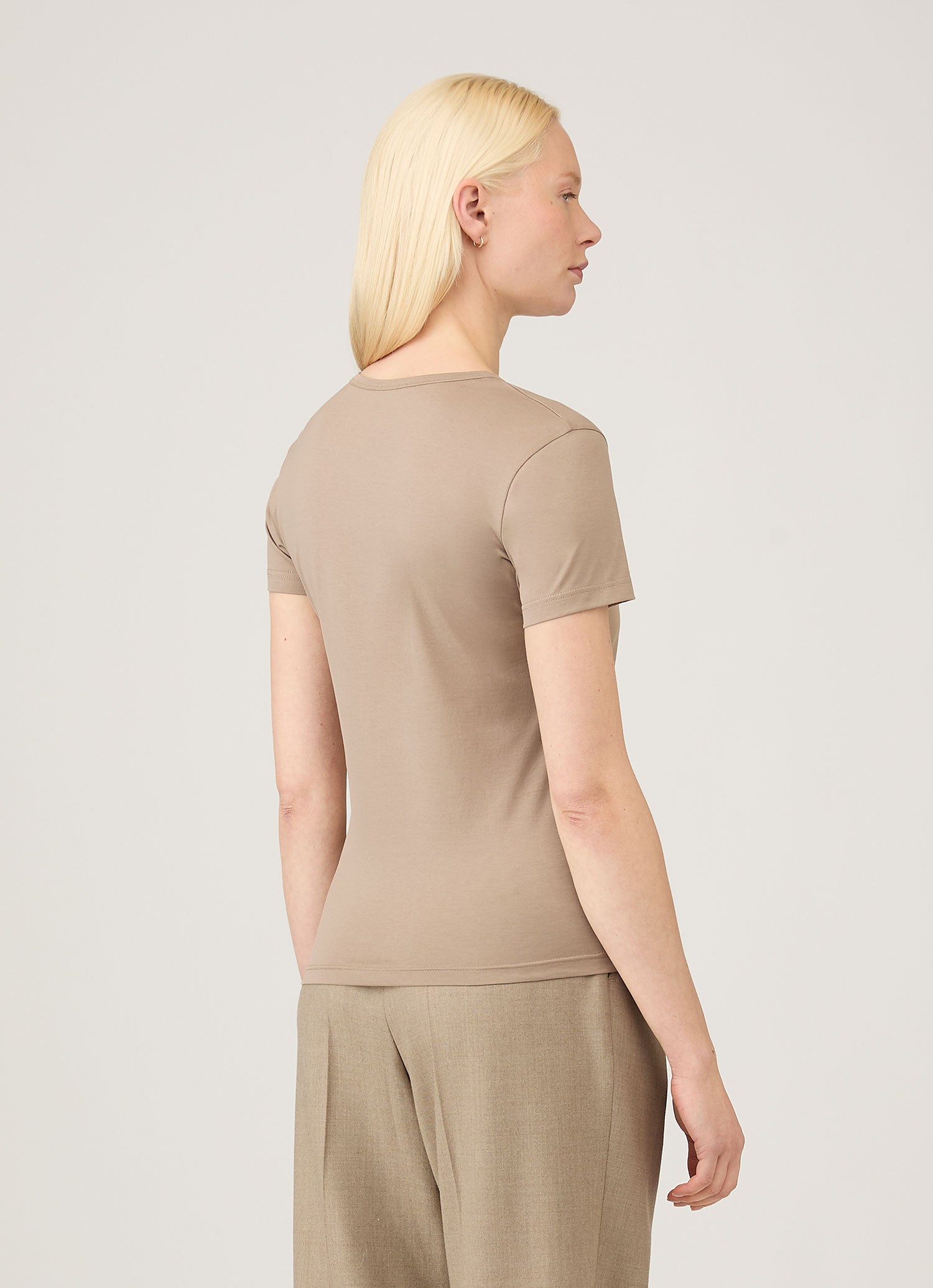 Women's Classic T-shirt in Mink