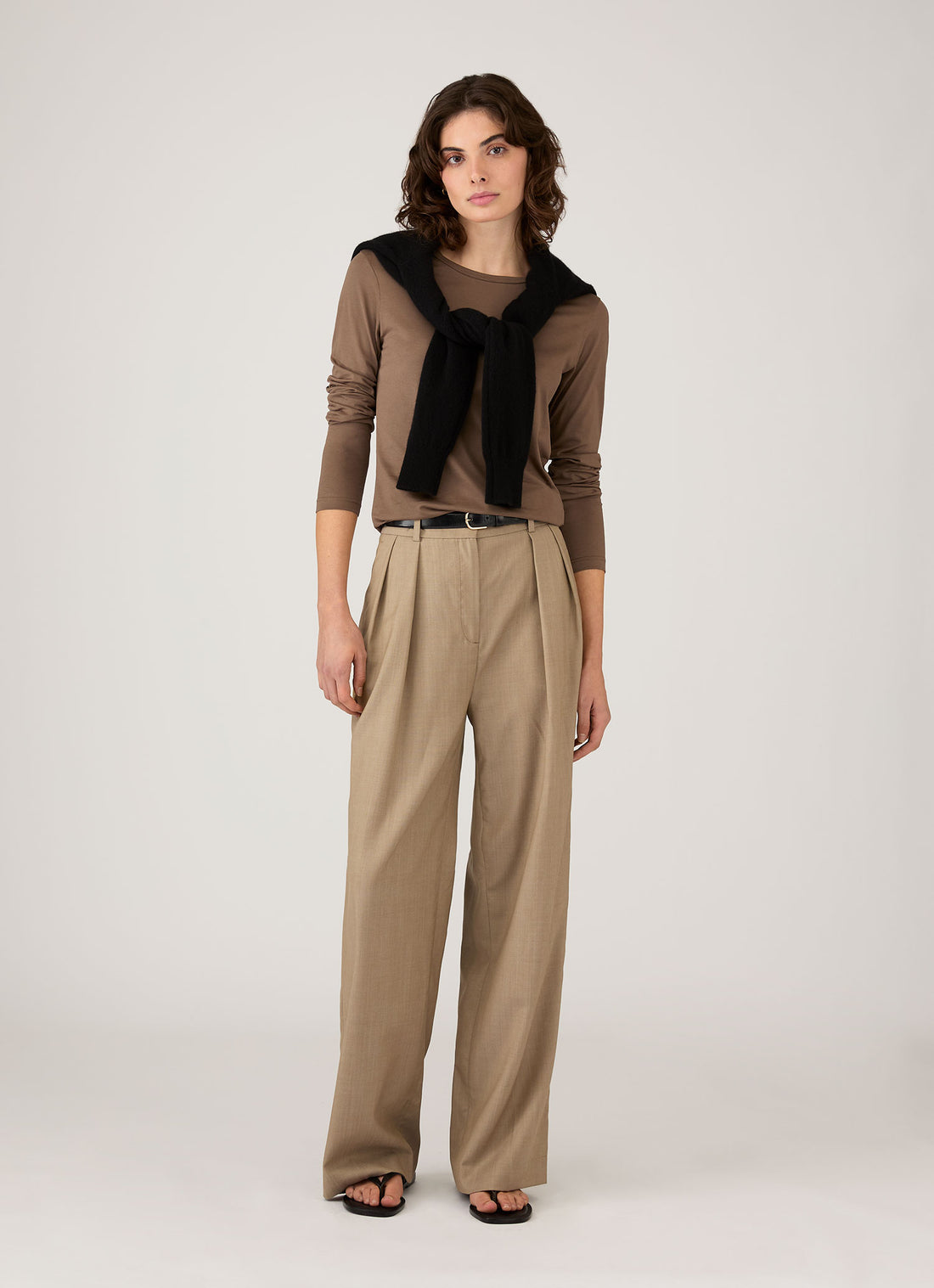 Women's Long Sleeve Classic T-shirt in Dark Cedar