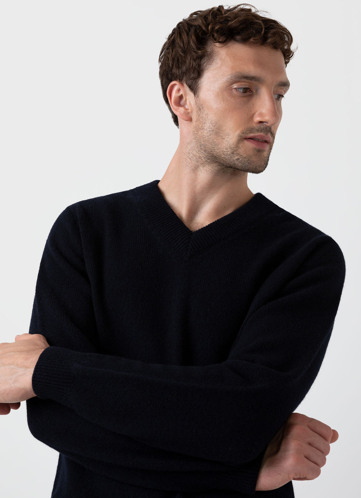 Men's Lambswool V-neck Jumper in Dark Navy Mouline