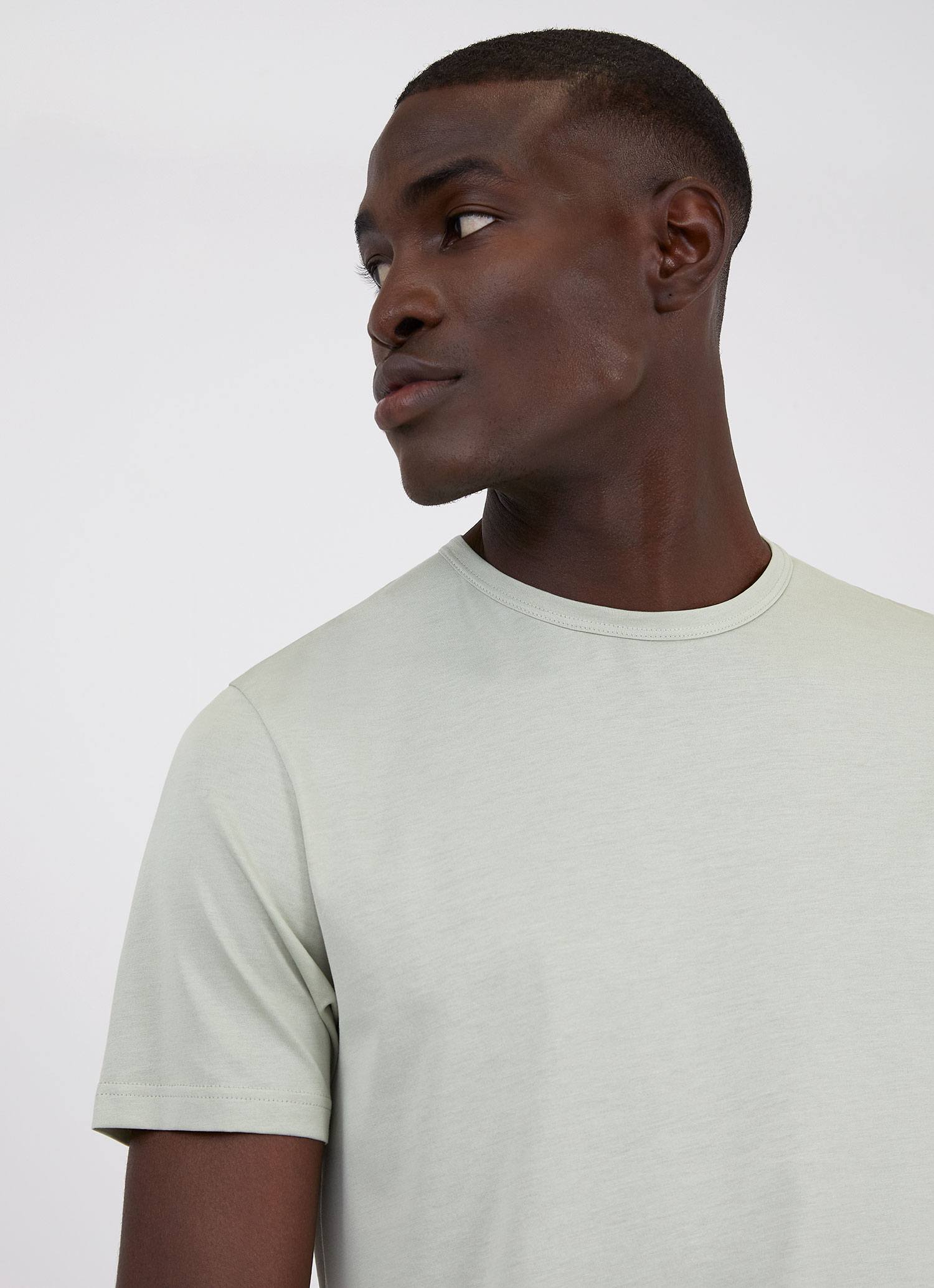 Men's Classic T-shirt in Pistachio