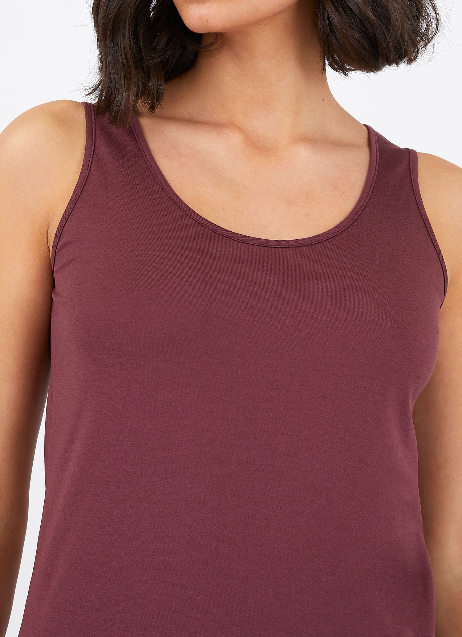 Women's Classic Vest in Oxblood