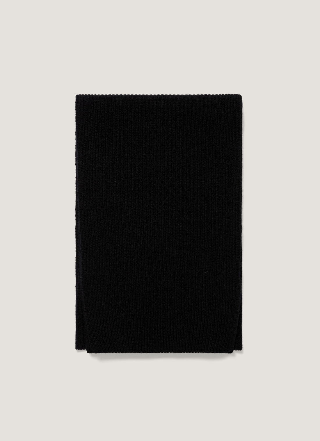 Cashmere Ribbed Scarf in Black