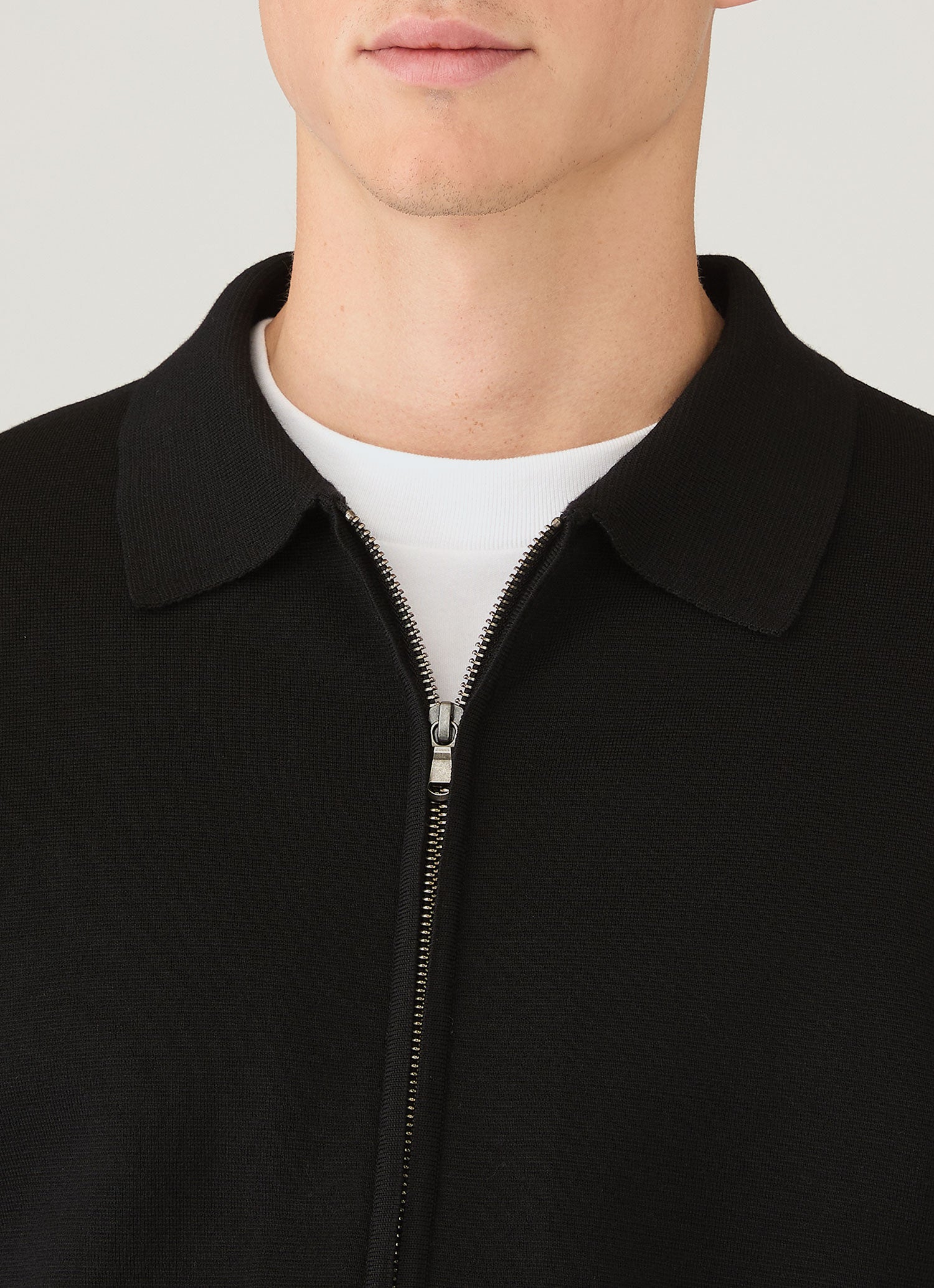 Men's Merino Milano Zip Jacket in Black