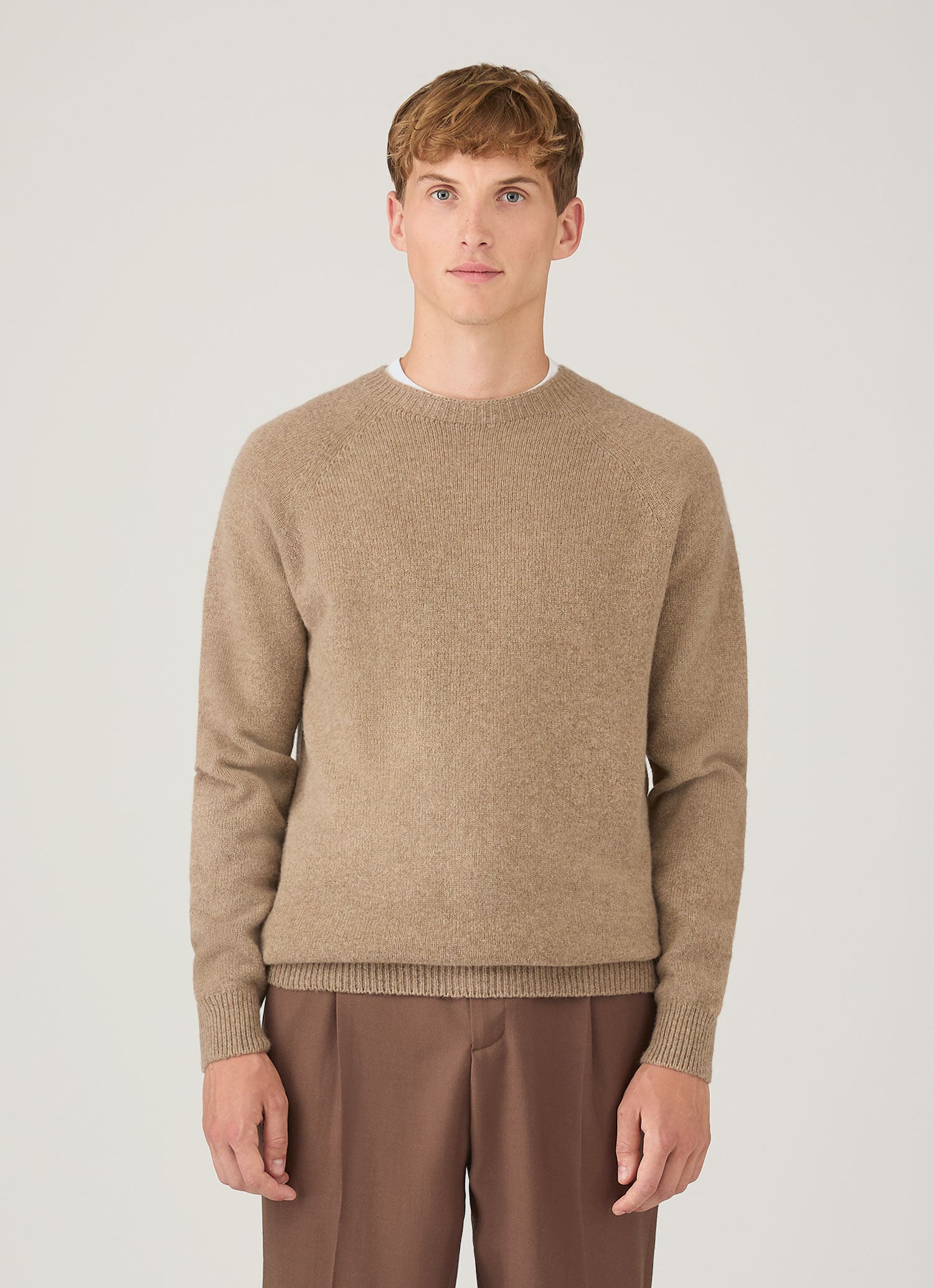 Men's Lambswool Crew Neck Jumper in Sandstone | Sunspel