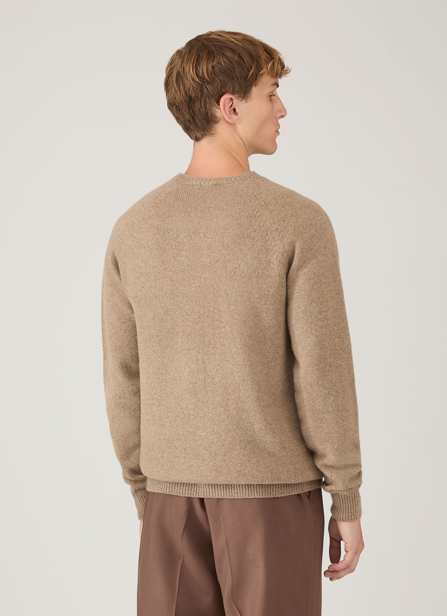 Men's Lambswool Crew Neck Jumper in Sandstone | Sunspel