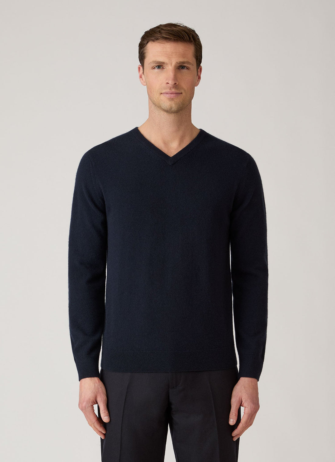 Men's Cashmere V-neck Jumper in Navy