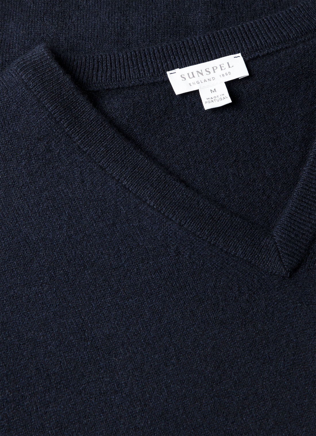 Men's Cashmere V-neck Jumper in Navy