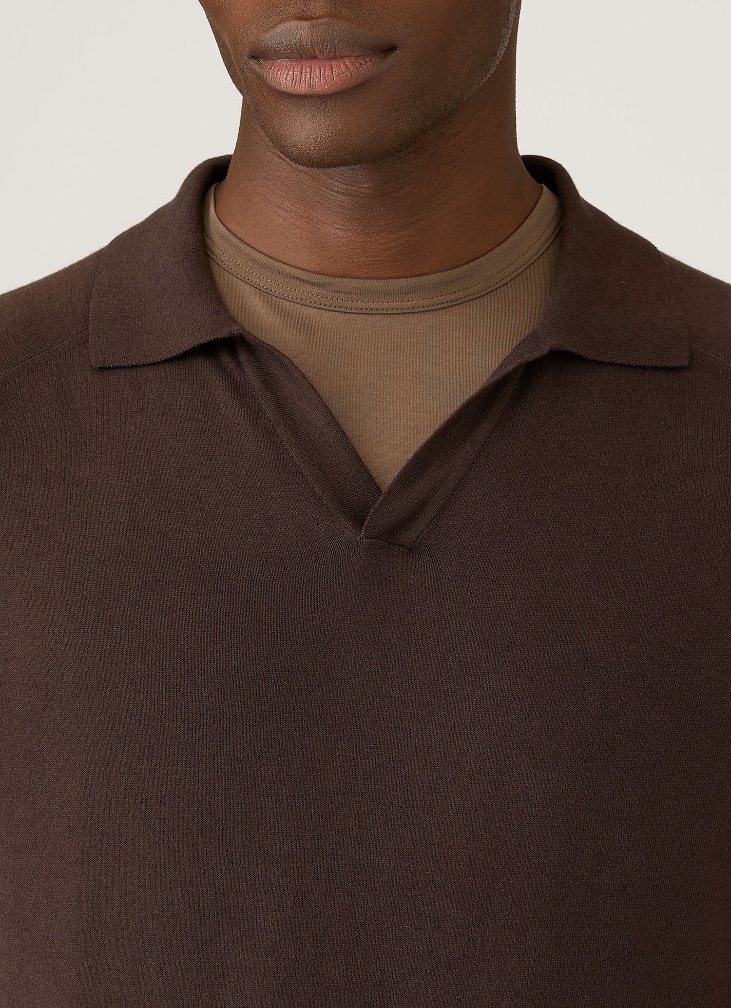 Men's Sea Island Cashmere Knitted Polo in Dark Chocolate | Sunspel