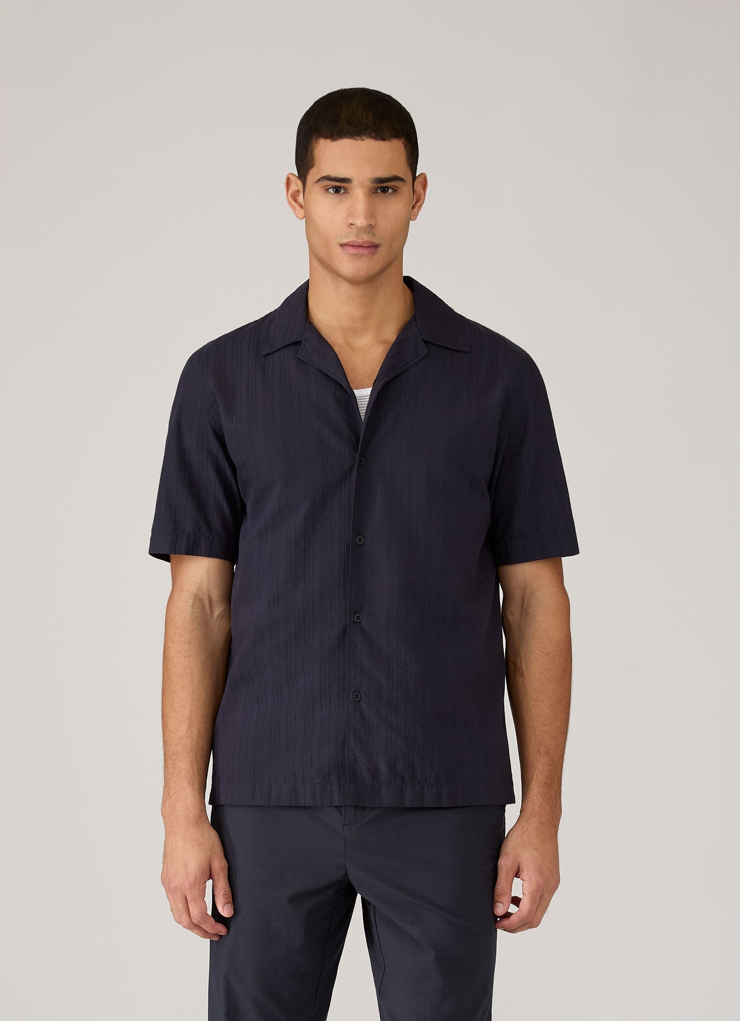 OPEN COLLAR SHIRTS (NAVY) Mサイズ ザ森東 Men's Textured Stripe Camp Collar Shirt in Navy | Sunspel