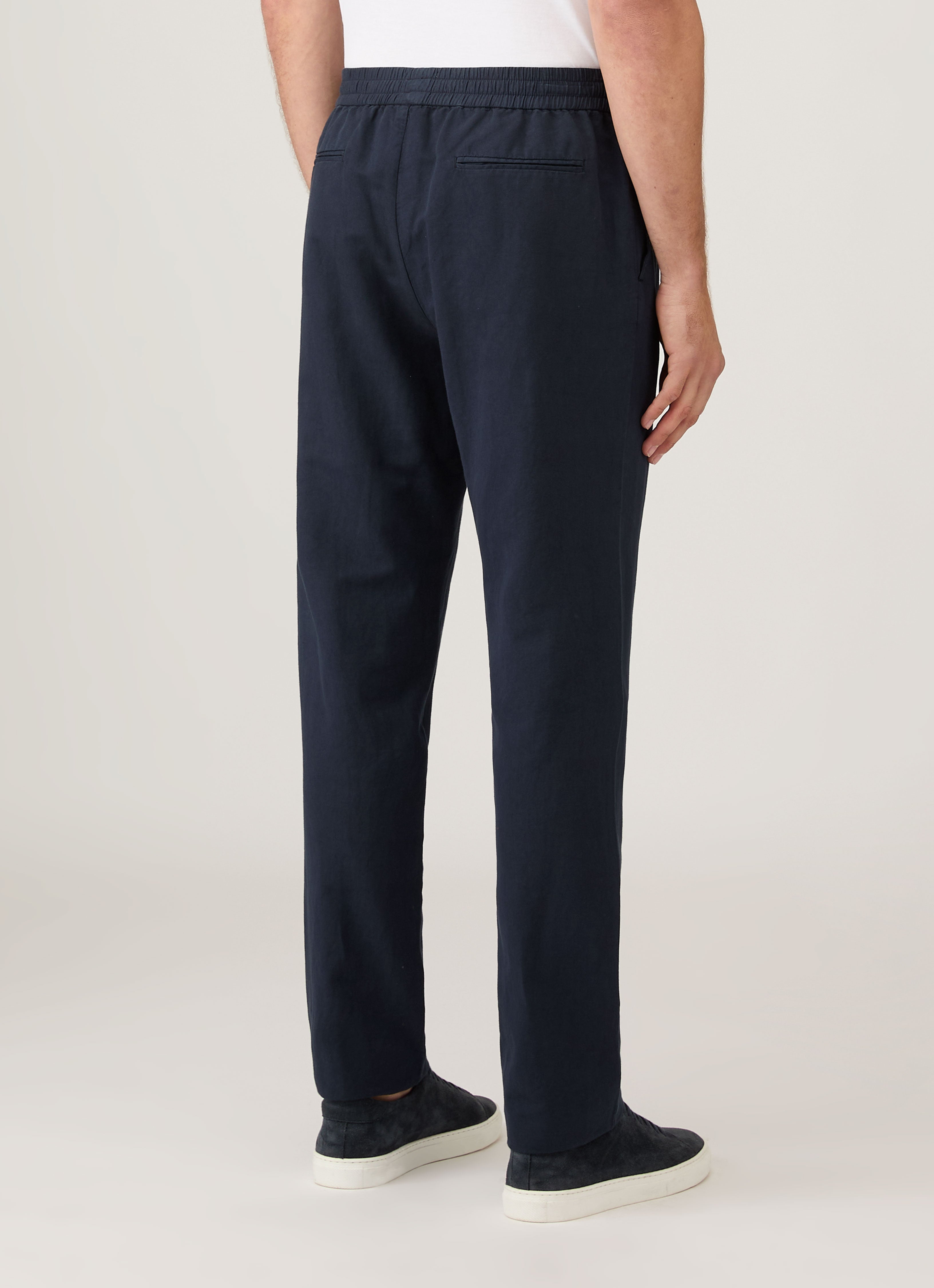 Men's Cotton Linen Drawstring Trouser in Navy | Sunspel