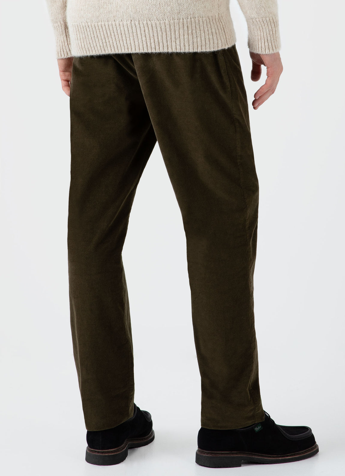 Men's Cellular Cord Drawstring Trouser in Dark Olive | Sunspel