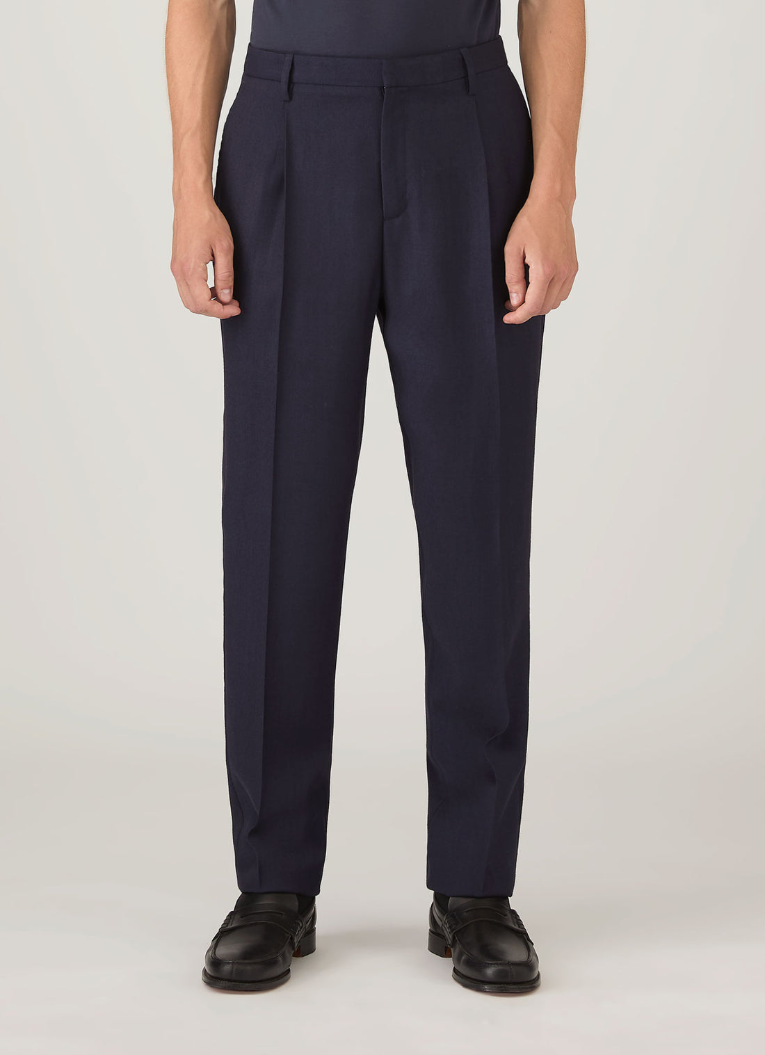 Men's Pleated Wool Twill Trouser in Navy