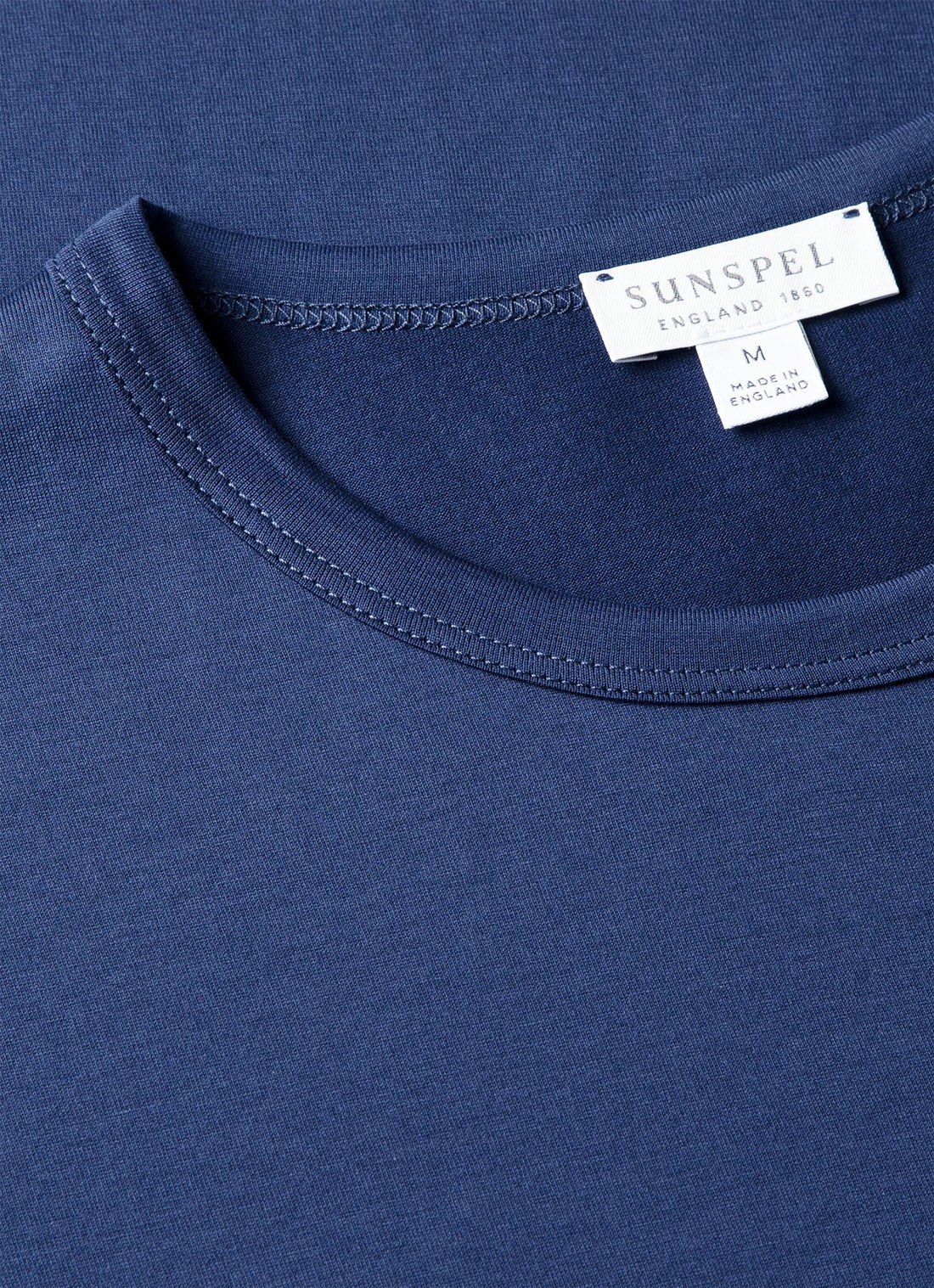 Klassisches T-Shirt