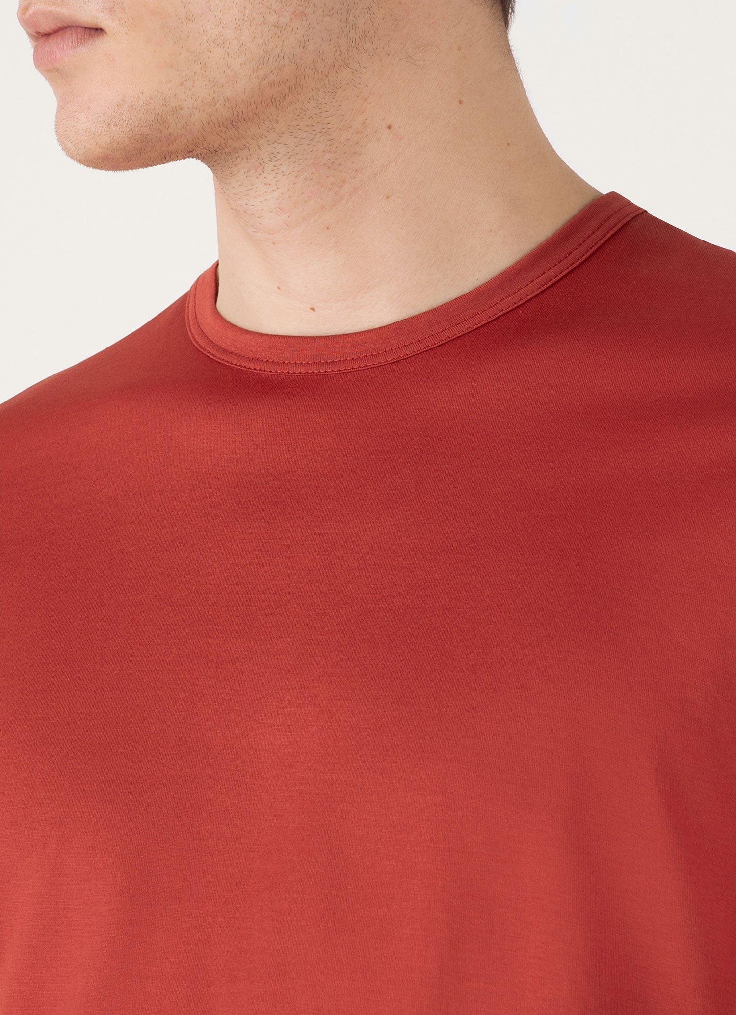 Men's Classic T-shirt in Garnet Red