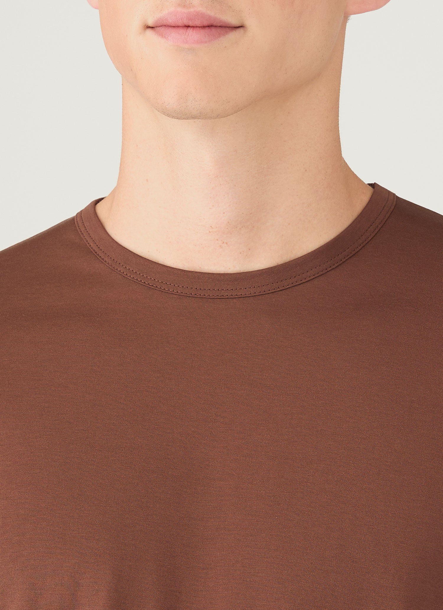 Men's Long Sleeve Classic T-shirt in Conker Brown | Sunspel
