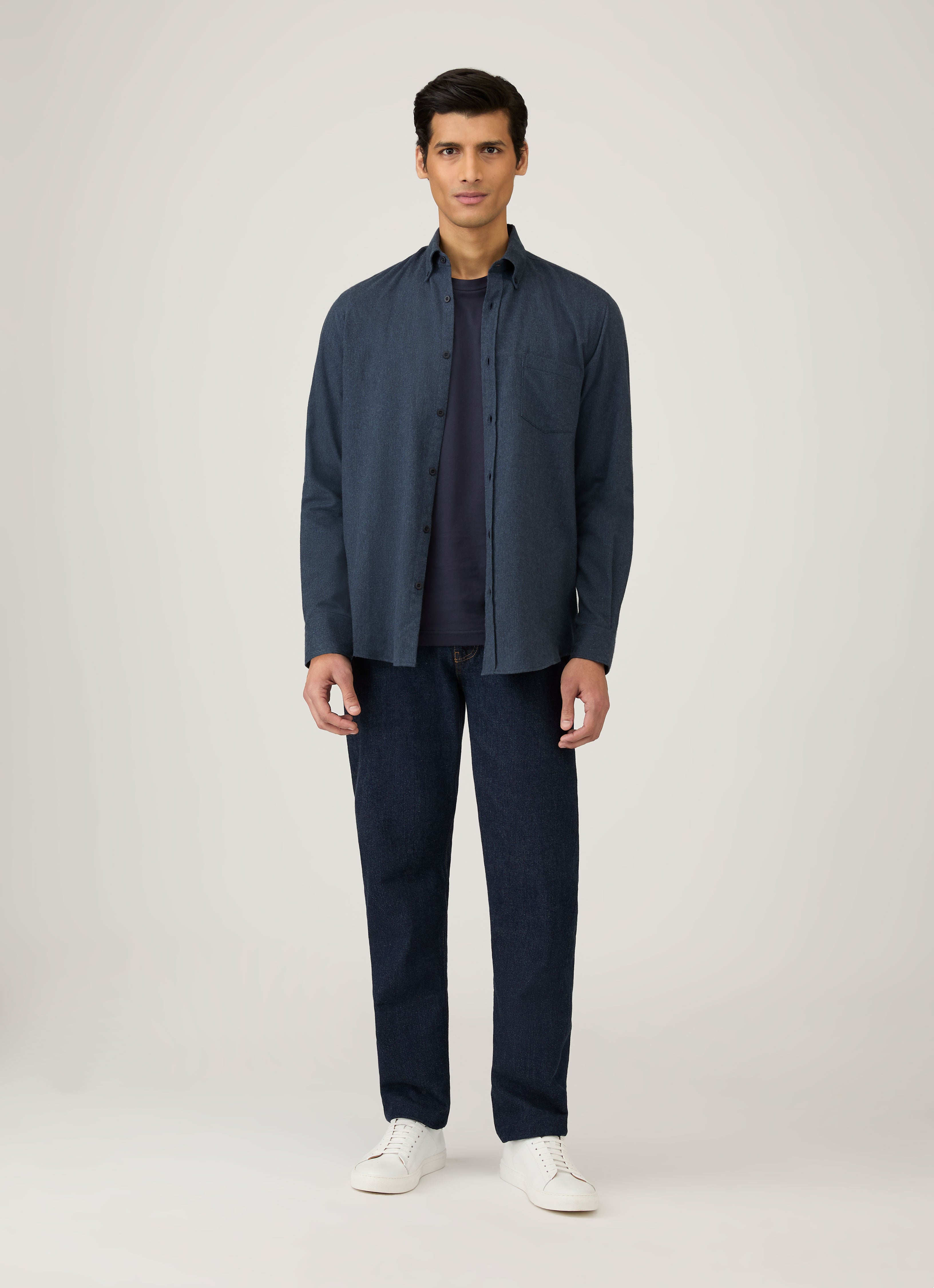 Men's Riviera Midweight T-shirt in Navy | Sunspel