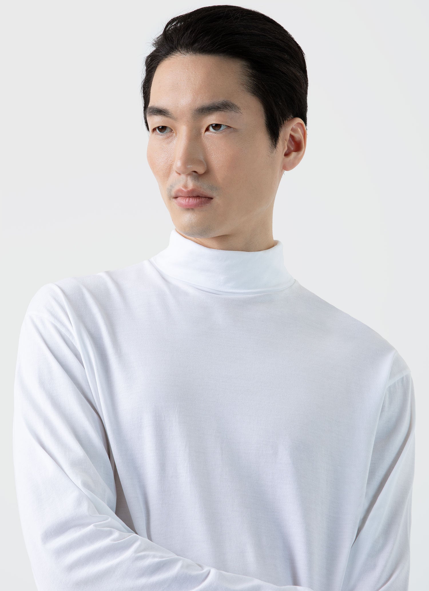 Men s Long Sleeve Roll Neck T shirt in White Sunspel