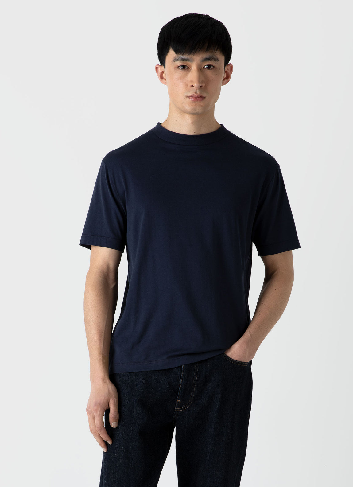 Men's Mock Neck T-shirt in Navy | Sunspel