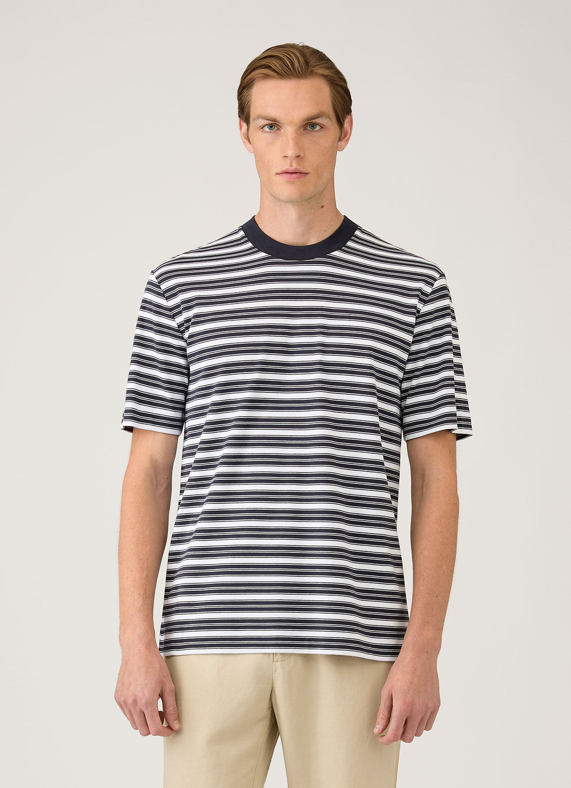 Men's Relaxed Fit Heavyweight T-shirt in White/Navy