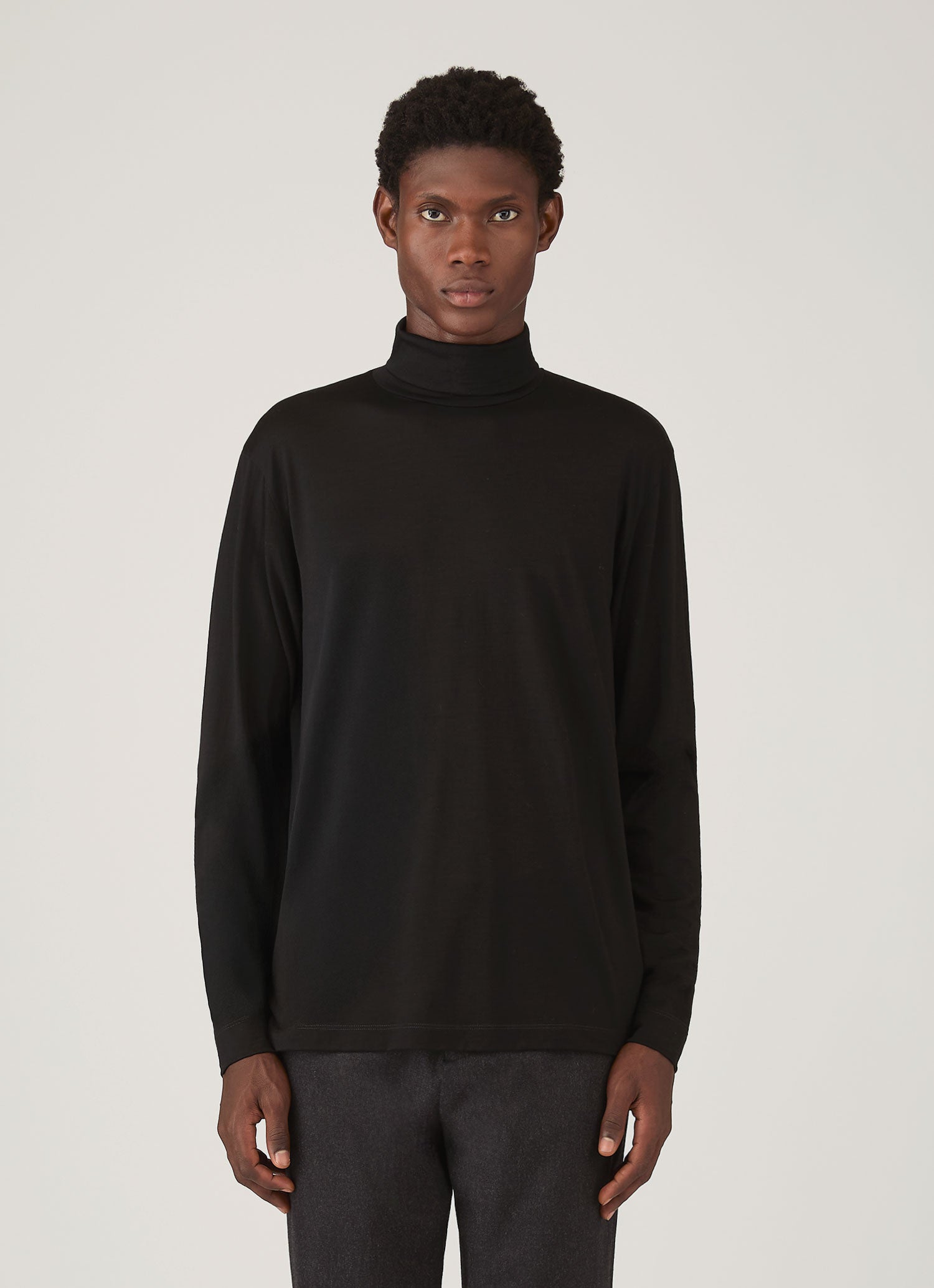 Men's Ultra-Fine Merino Roll Neck in Black