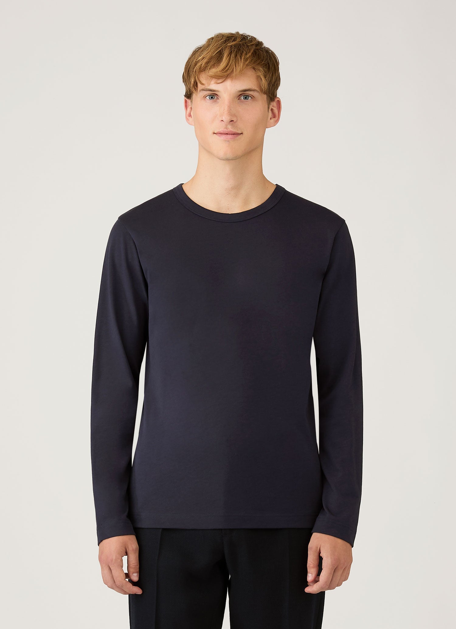 Men's Long Sleeve Heavyweight Classic T-shirt in Navy | Sunspel