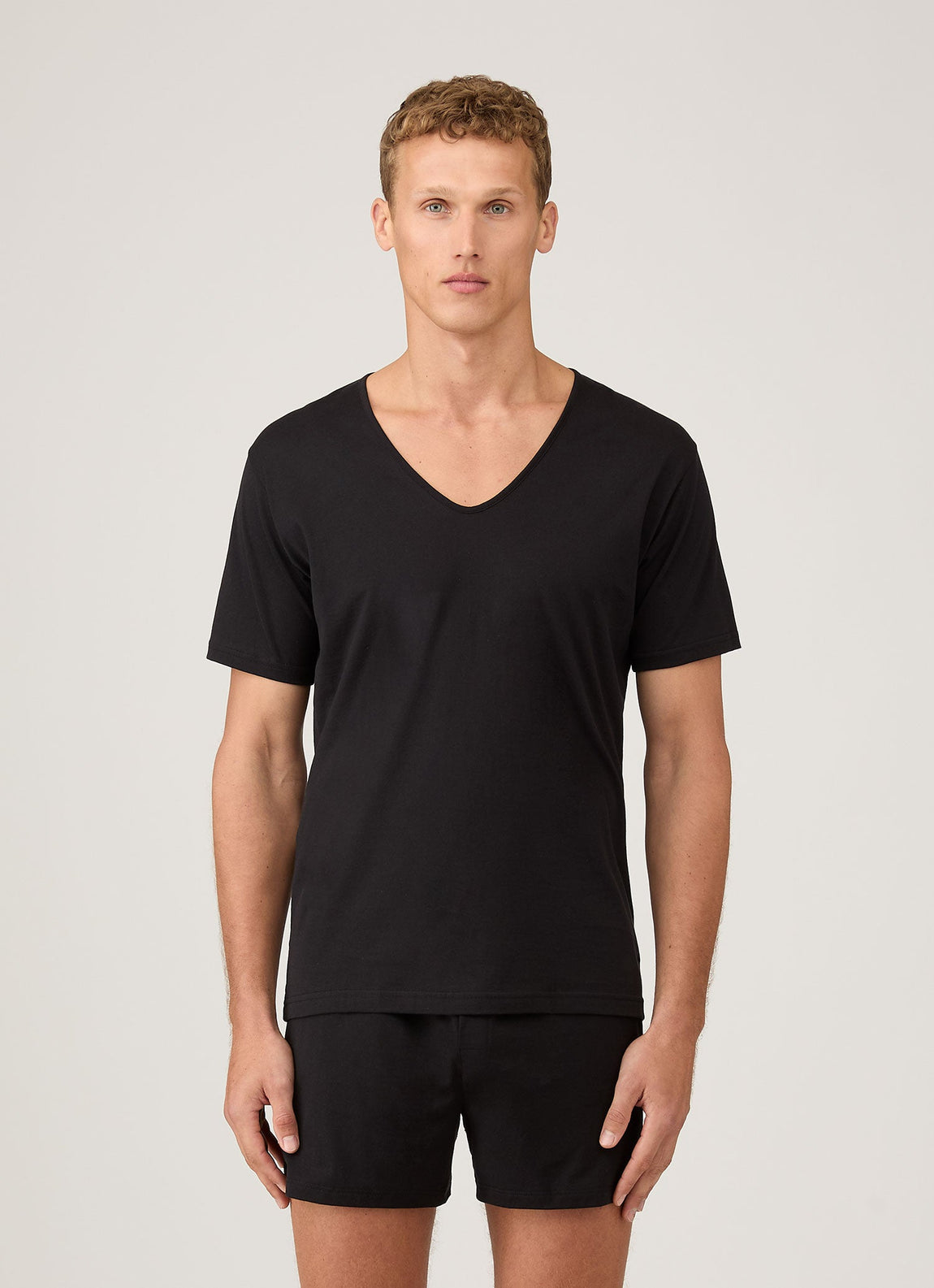 Men's Superfine Cotton Underwear V-neck T-shirt in Black | Sunspel