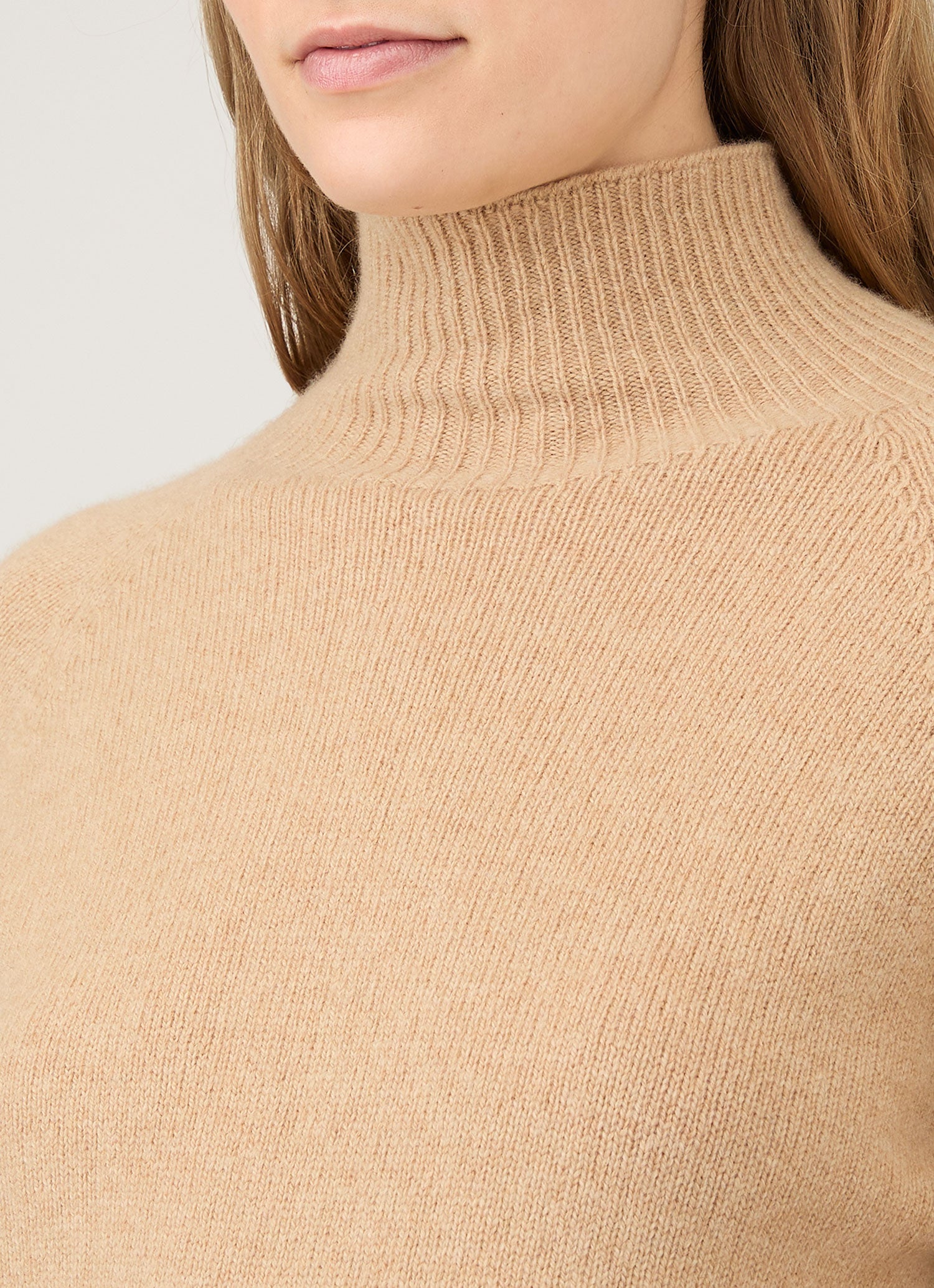Women's Lambswool Funnel Neck Jumper in Light Camel