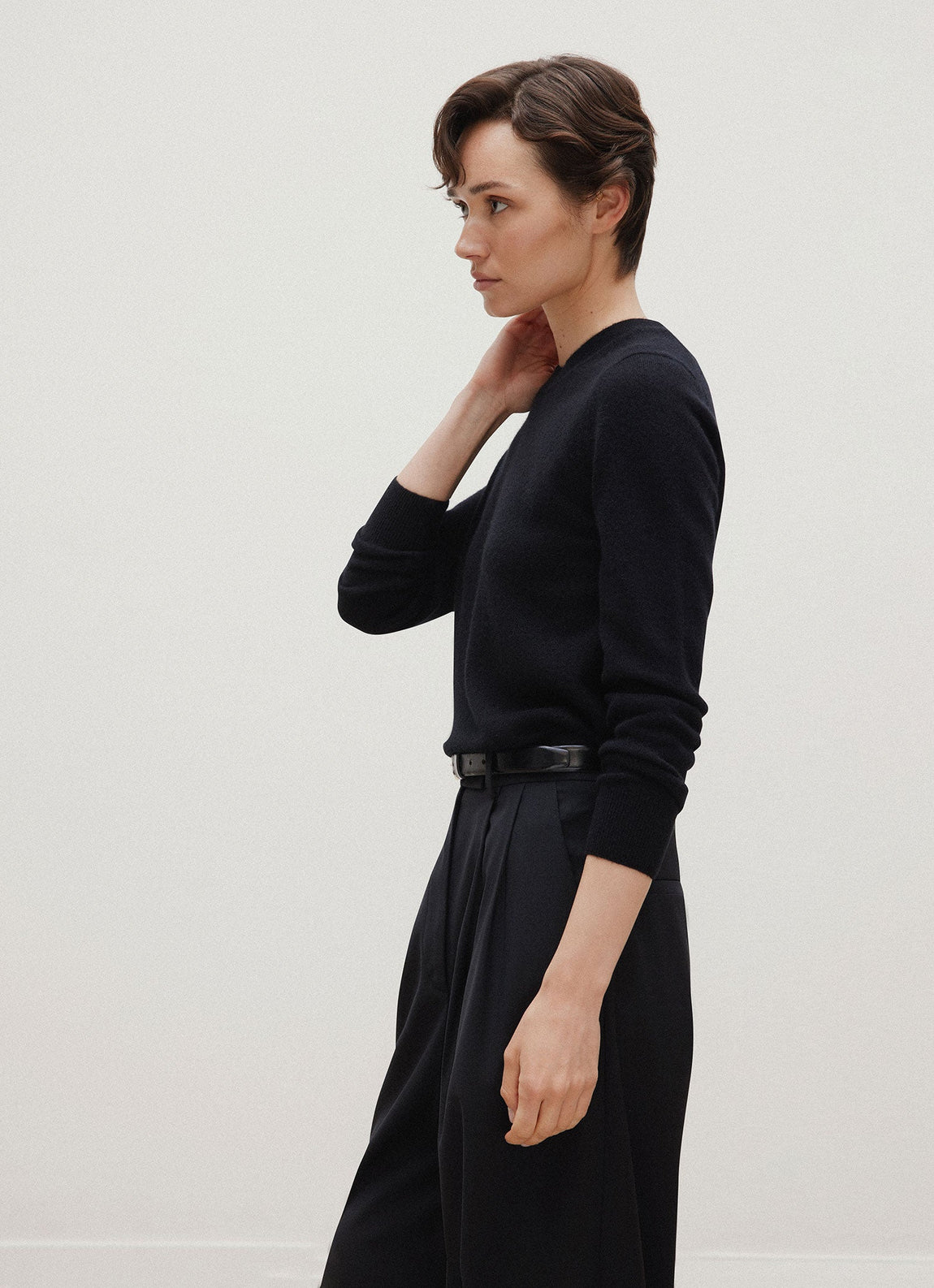 Women's Cashmere Jumper in Black