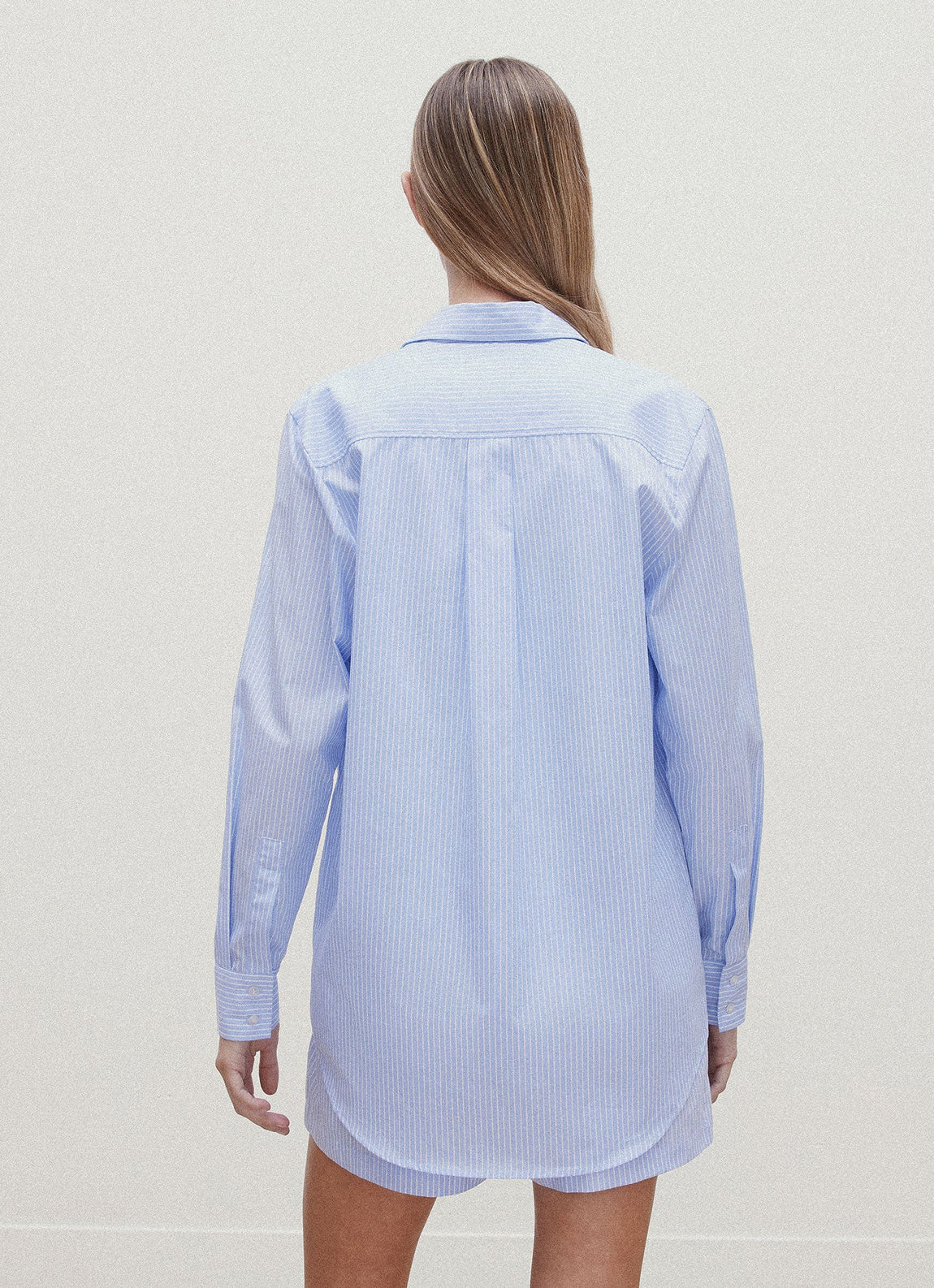 Women's Relaxed Poplin Shirt in Pale Blue/White