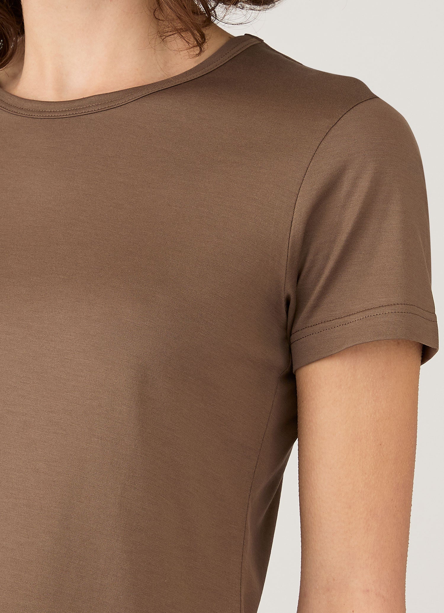Women's Classic T-shirt in Dark Cedar | Sunspel