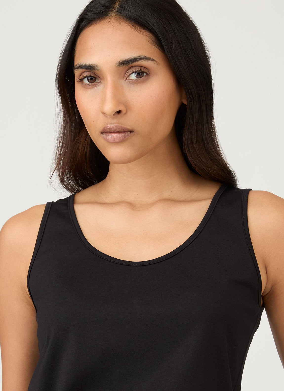 Women's Classic Vest in Black