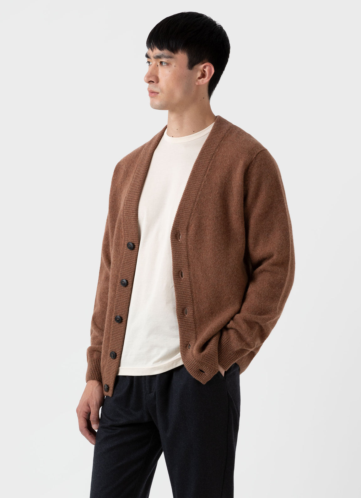 Men's Lambswool Cardigan in Pecan