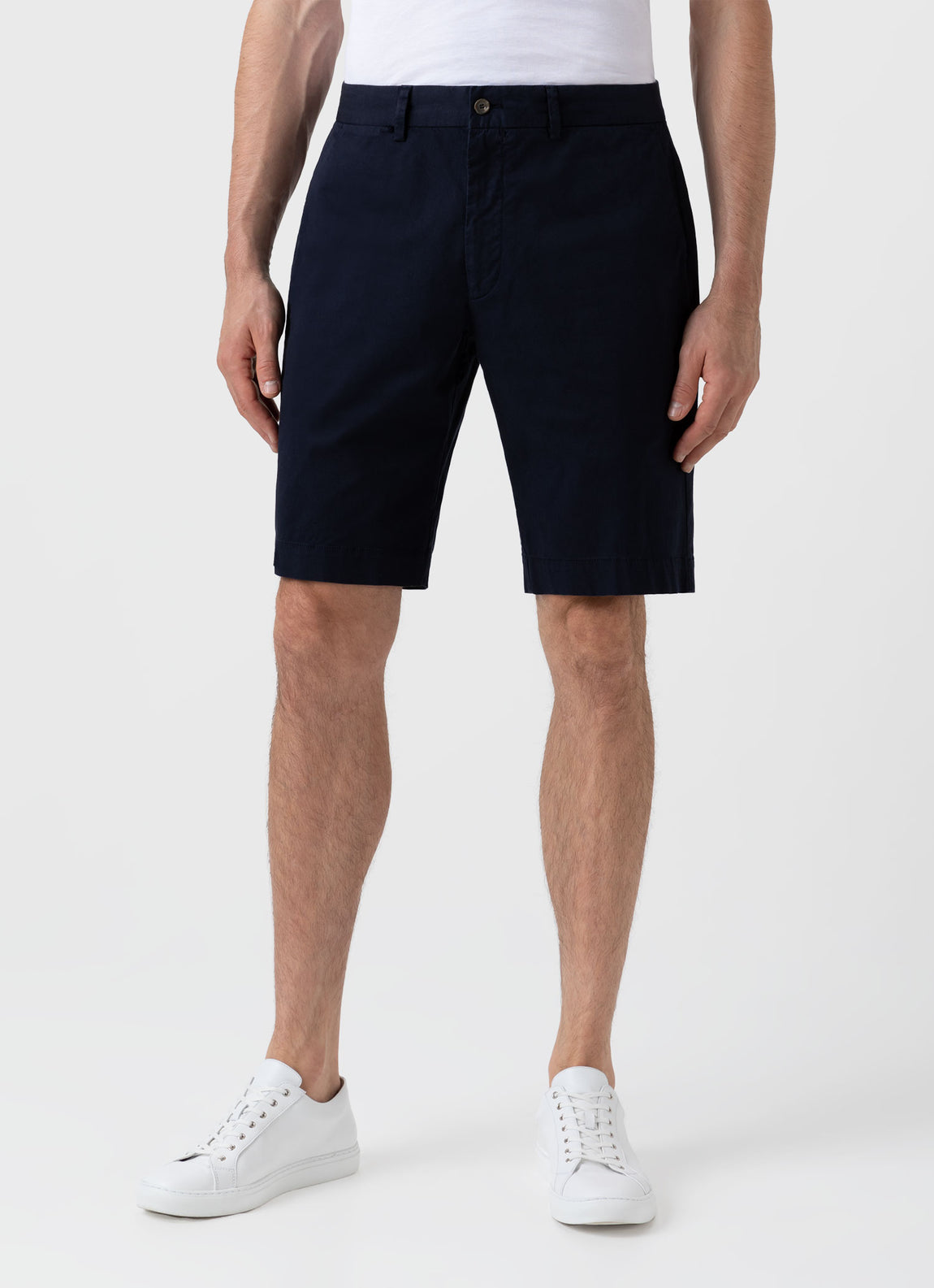 Men's Stretch Cotton Twill Chino Shorts in Navy | Sunspel
